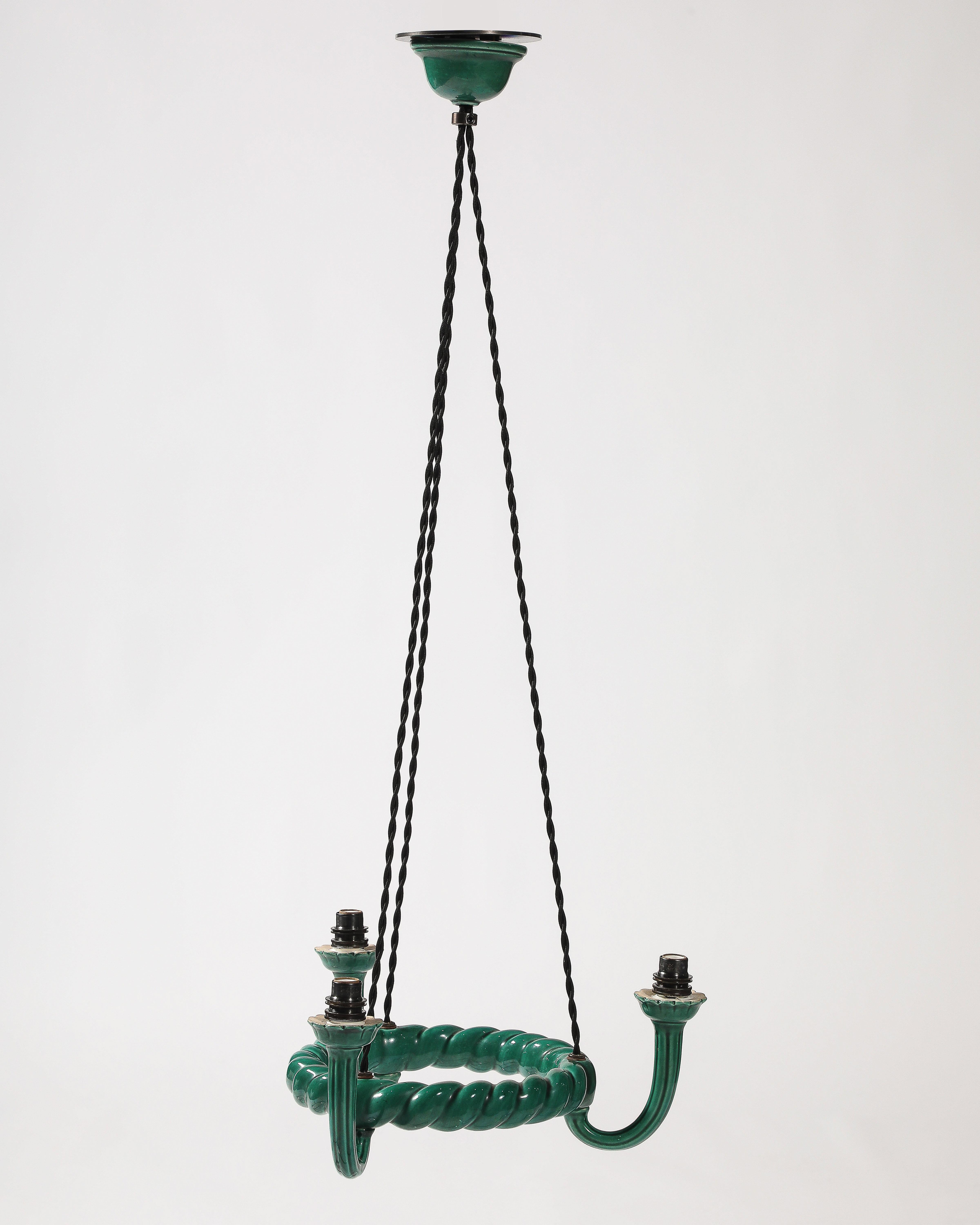 Milieu du XXe siècle Lustre en céramique émaillée verte, attribué à Accolay, France, c.1960 en vente