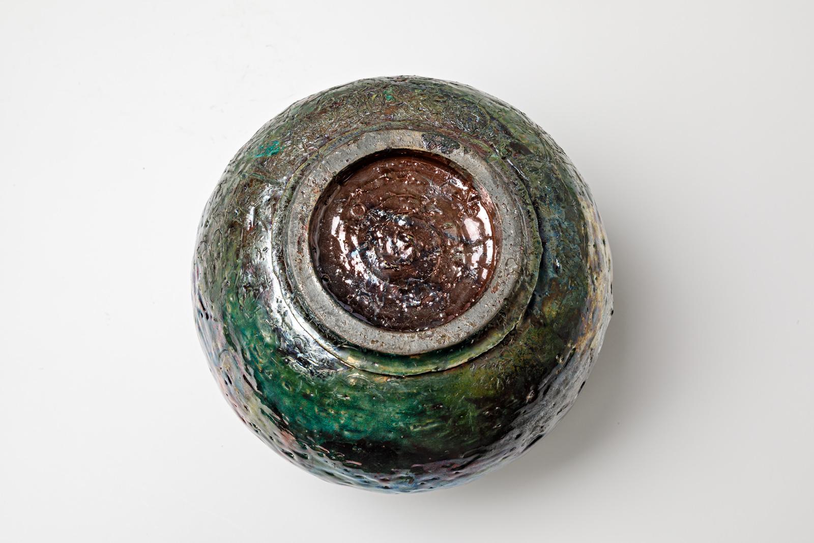 20th Century Green glazed ceramic vase with metallic highlights by Gisèle Buthod Garçon, 1990 For Sale