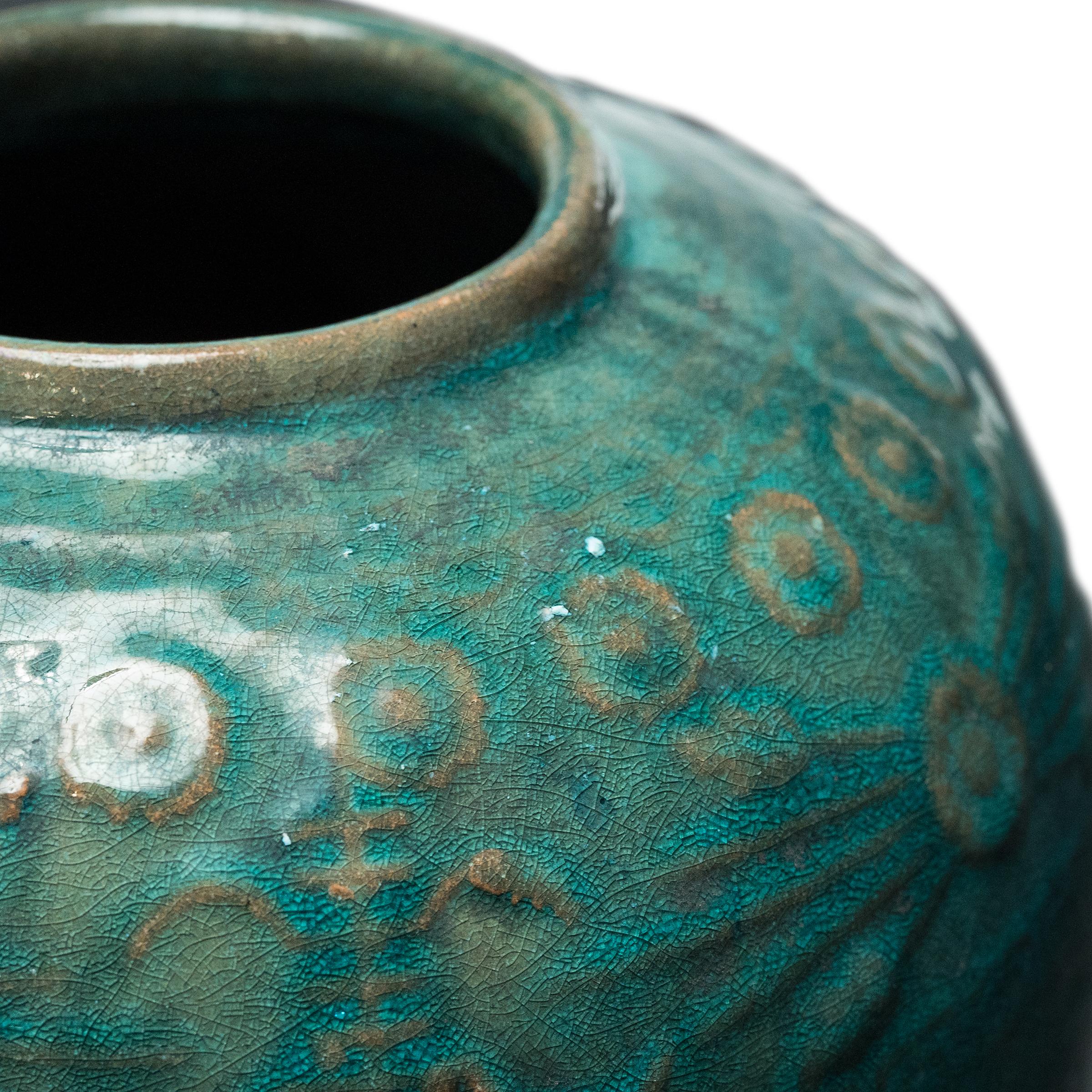 Green Glazed Chinese Salt Jar, c. 1900 In Good Condition In Chicago, IL