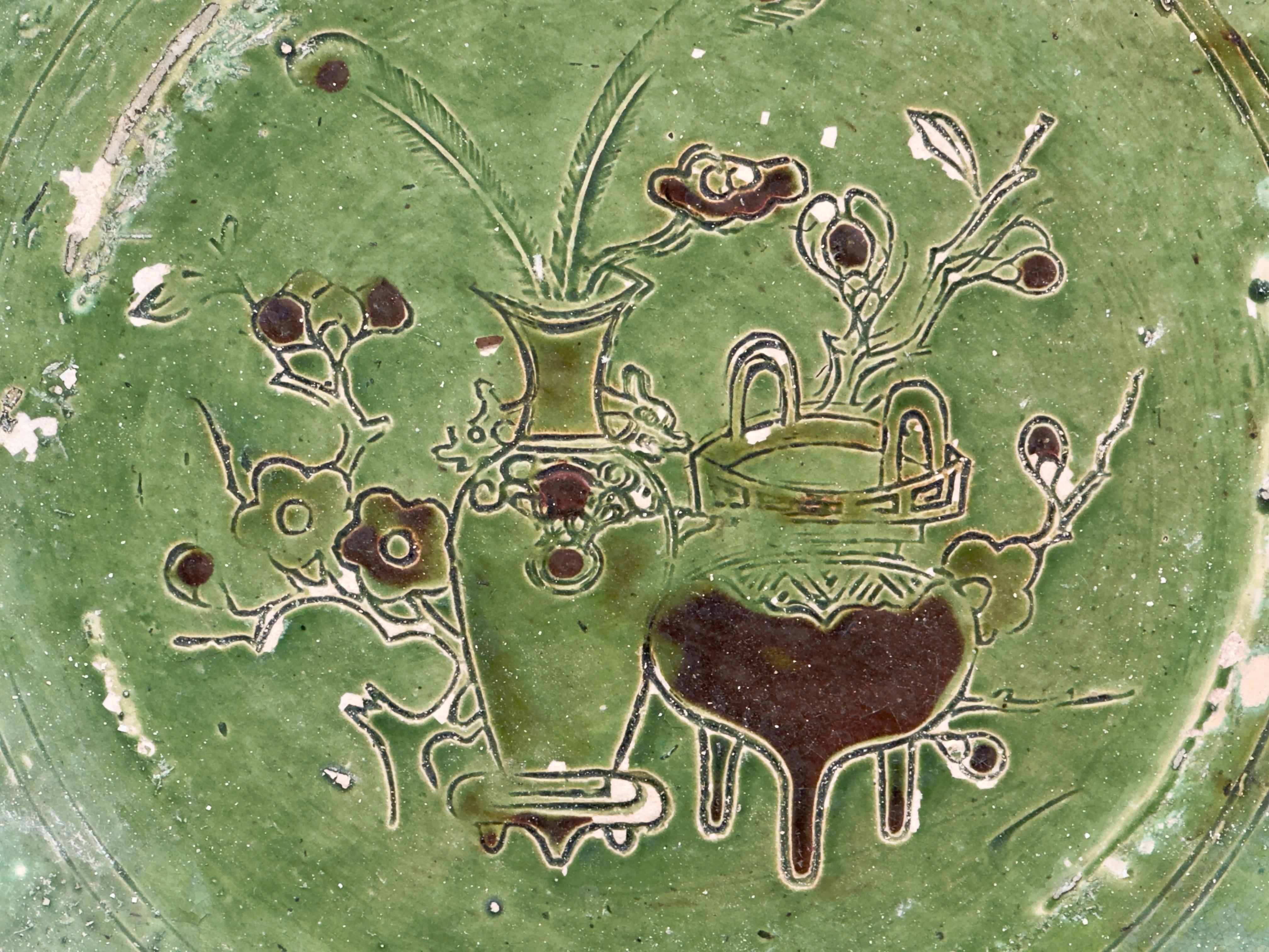 Schale aus grün glasiertem Steingut CIRCA 1725, Qing Dynasty, Yongzheng Reign im Angebot 1
