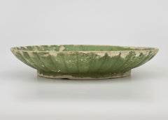 Green-Glazed Earthenware Dish Circa 1725, Qing Dynasty, Yongzheng Reign