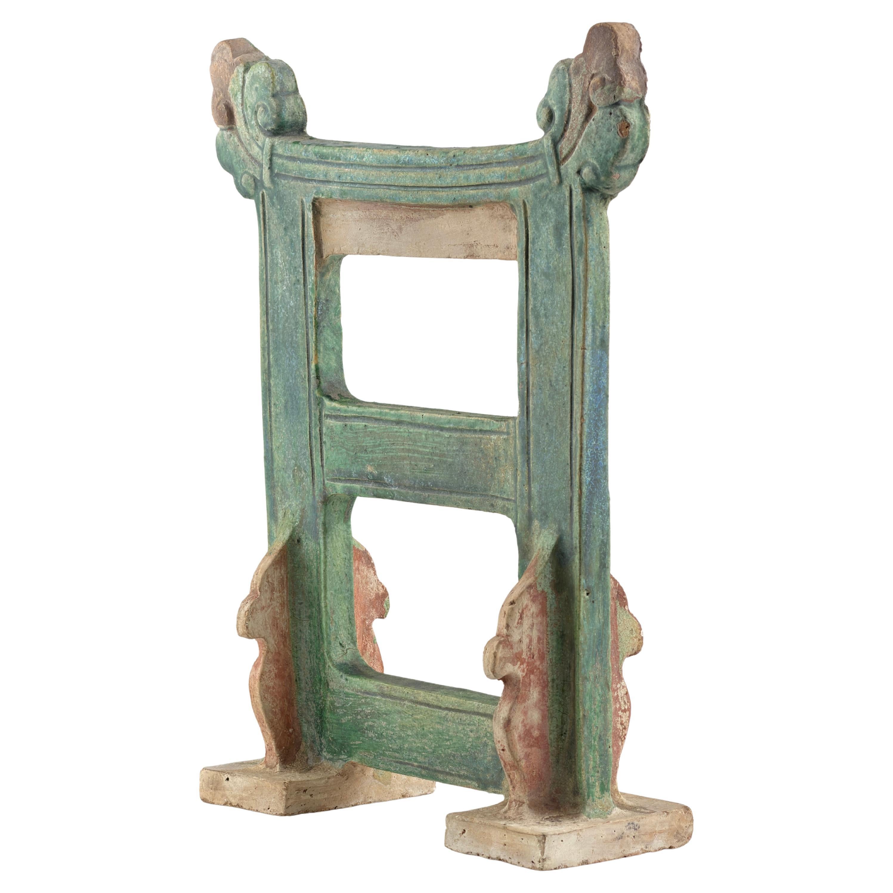 Green Glazed Standing Gate on Plinth with Finials, Ming Dynasty en venta