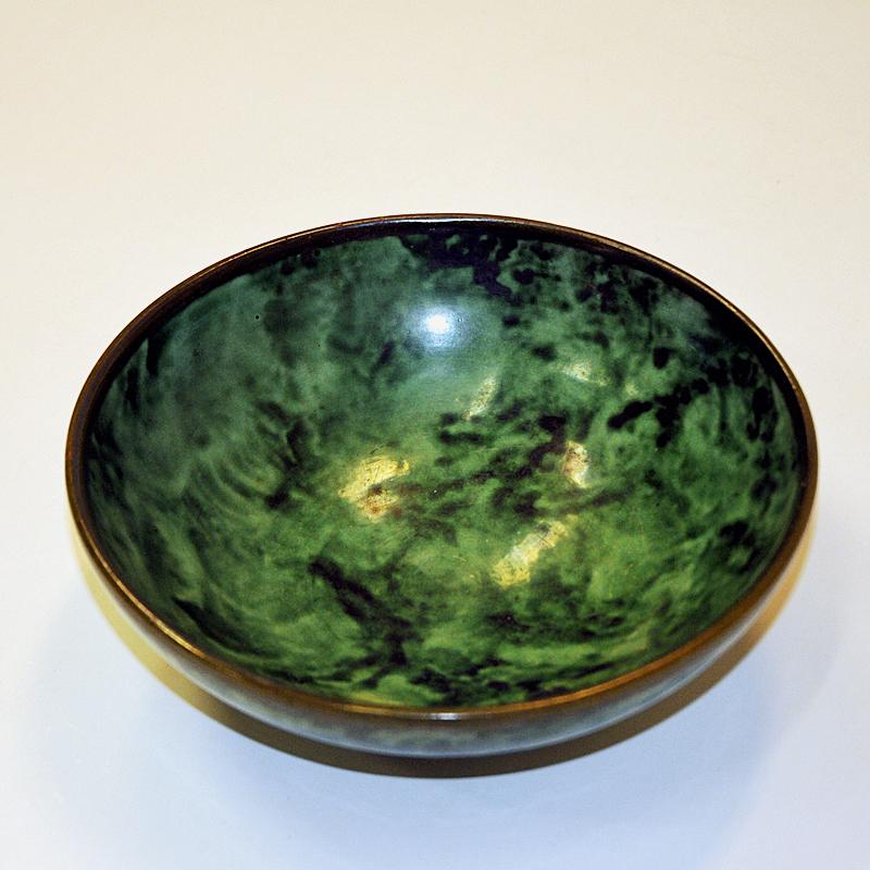 Scandinavian Modern Green Glazed Stonewear Dish by Nittsjö Keramik, Sweden 1940s For Sale