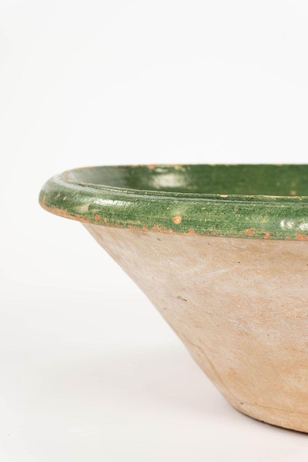 Green Glazed Terracotta Bowl im Zustand „Gut“ im Angebot in Houston, TX