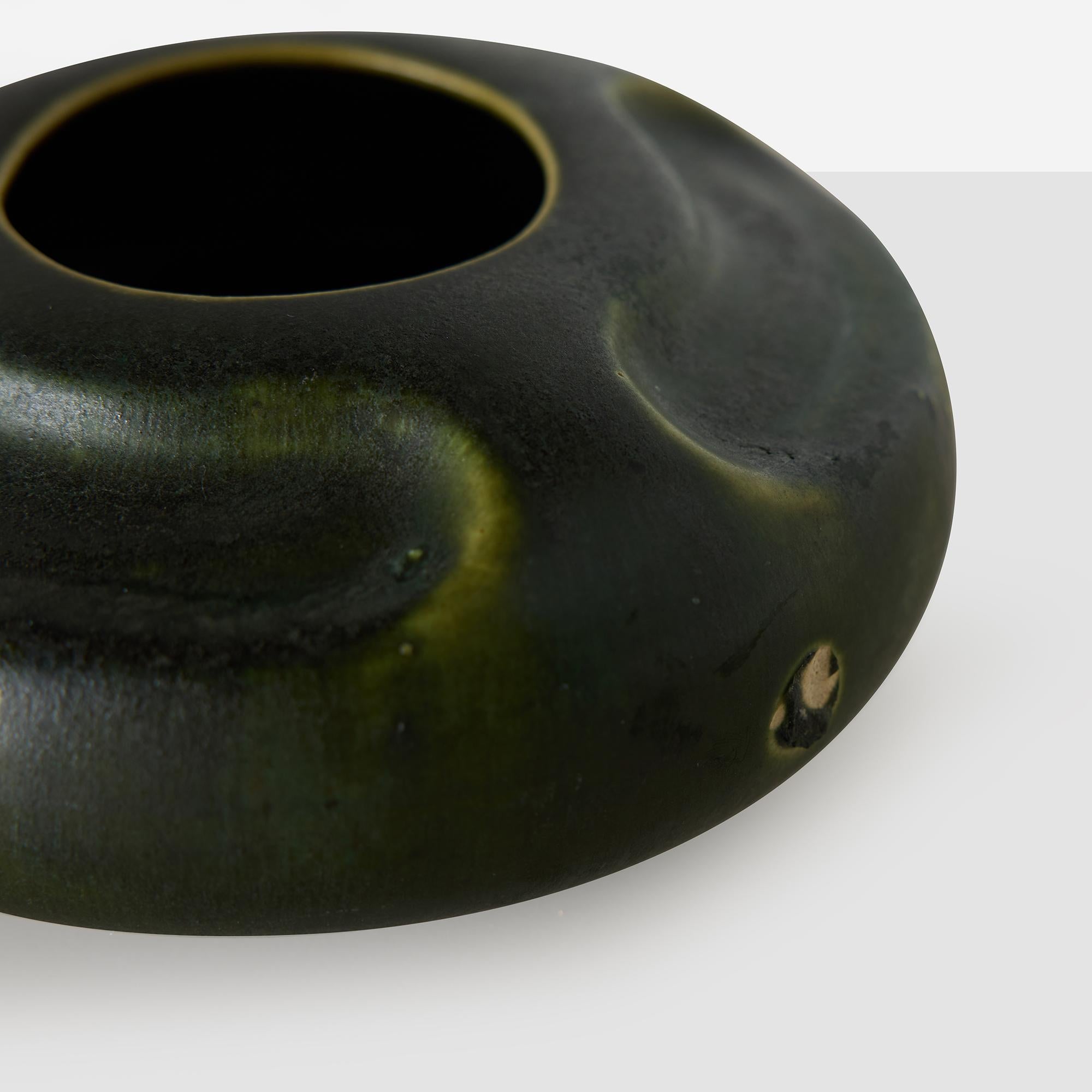 Vaso smaltato verde della ceramica di Arequipa in vendita 3