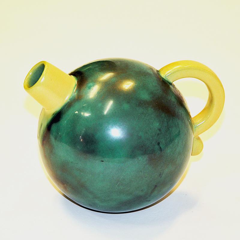 Grün glasierte Vintage-Teekanne aus Keramik mod 323 von Upsala-Ekeby, 1930er Jahre (Skandinavische Moderne) im Angebot