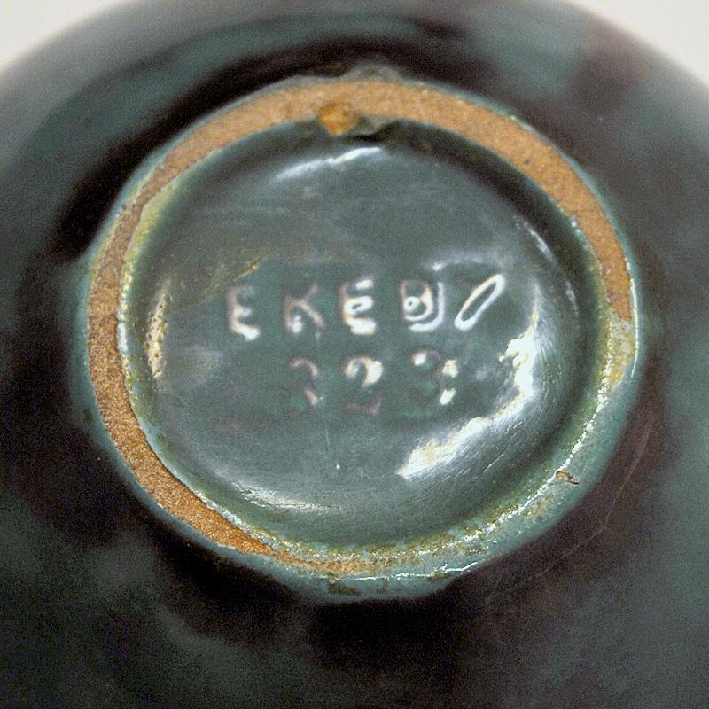 Mid-20th Century Green Glazed Vintage Ceramic Tea Pot Mod 323 by Upsala-Ekeby, 1930s For Sale