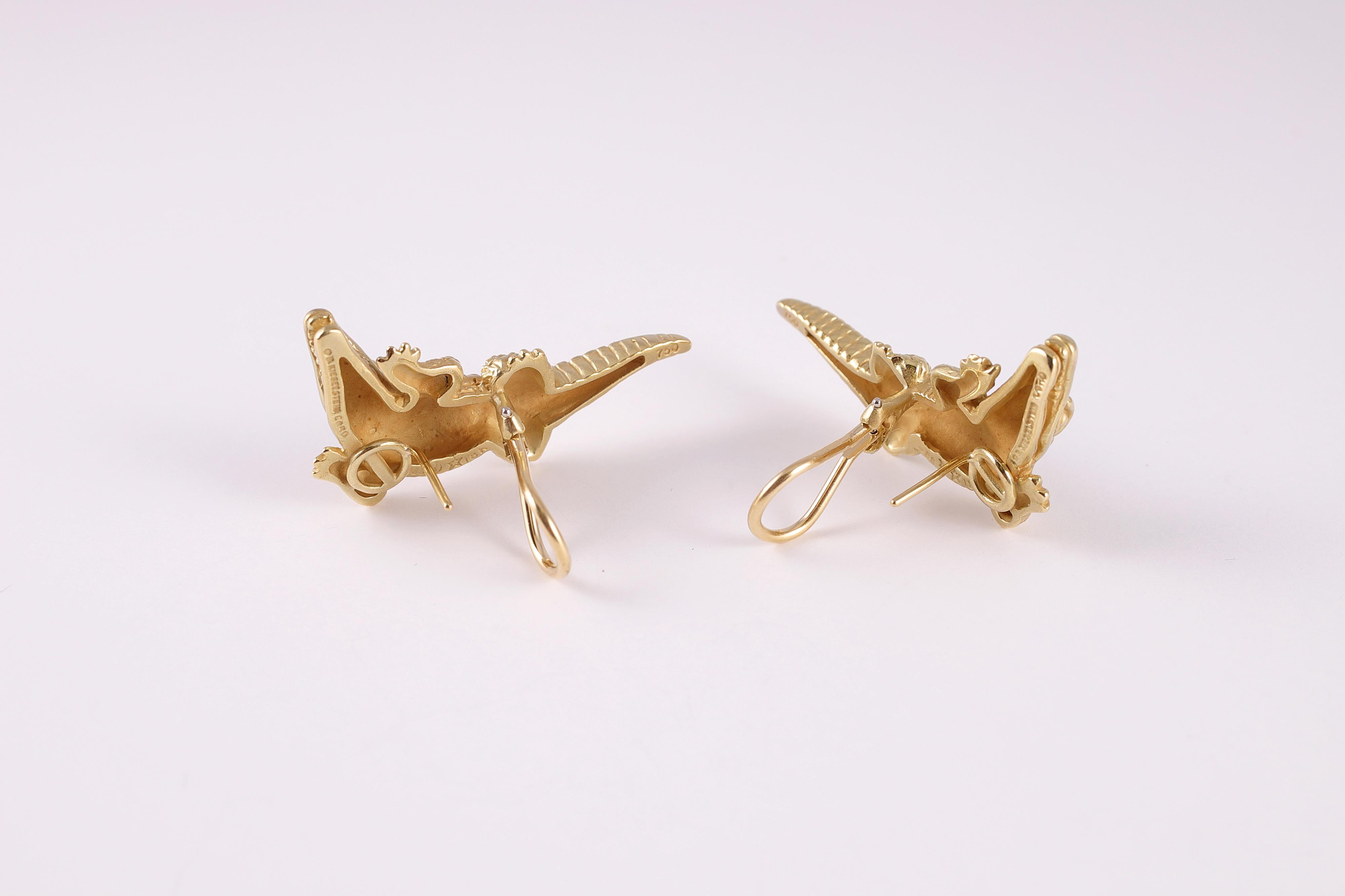 aligator earrings