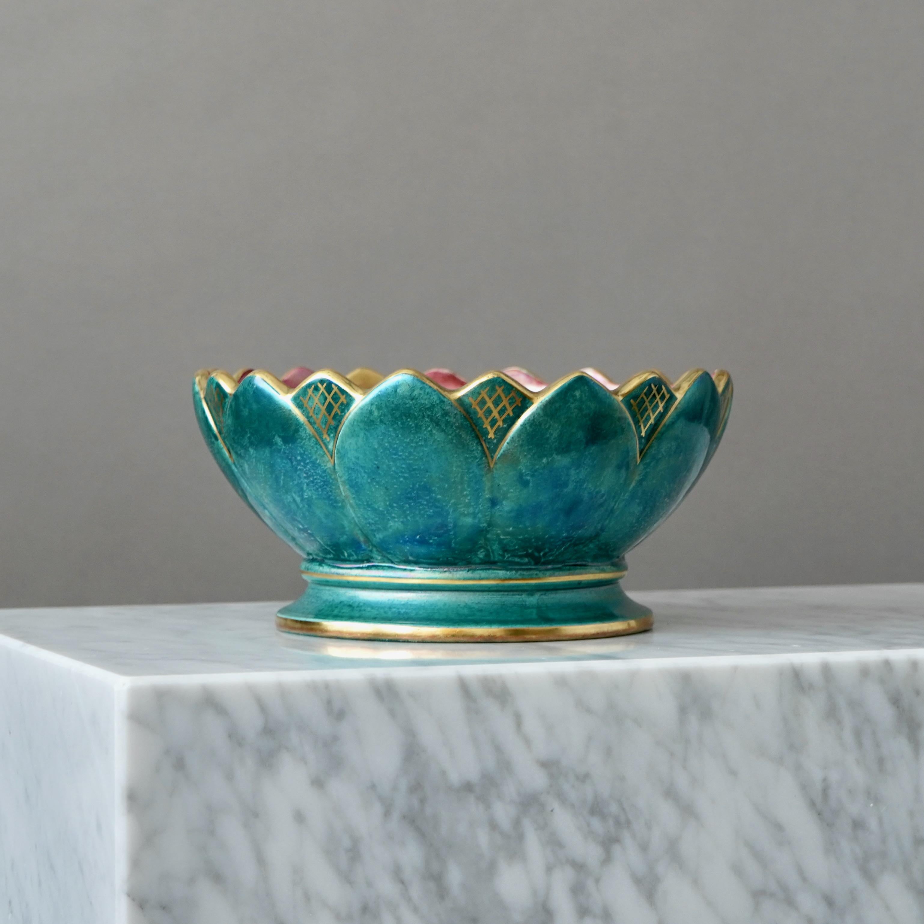 Art Déco Ciotola a lustro in oro verde Art Deco di Josef Ekberg per Gustavsberg, Svezia, anni '20 in vendita