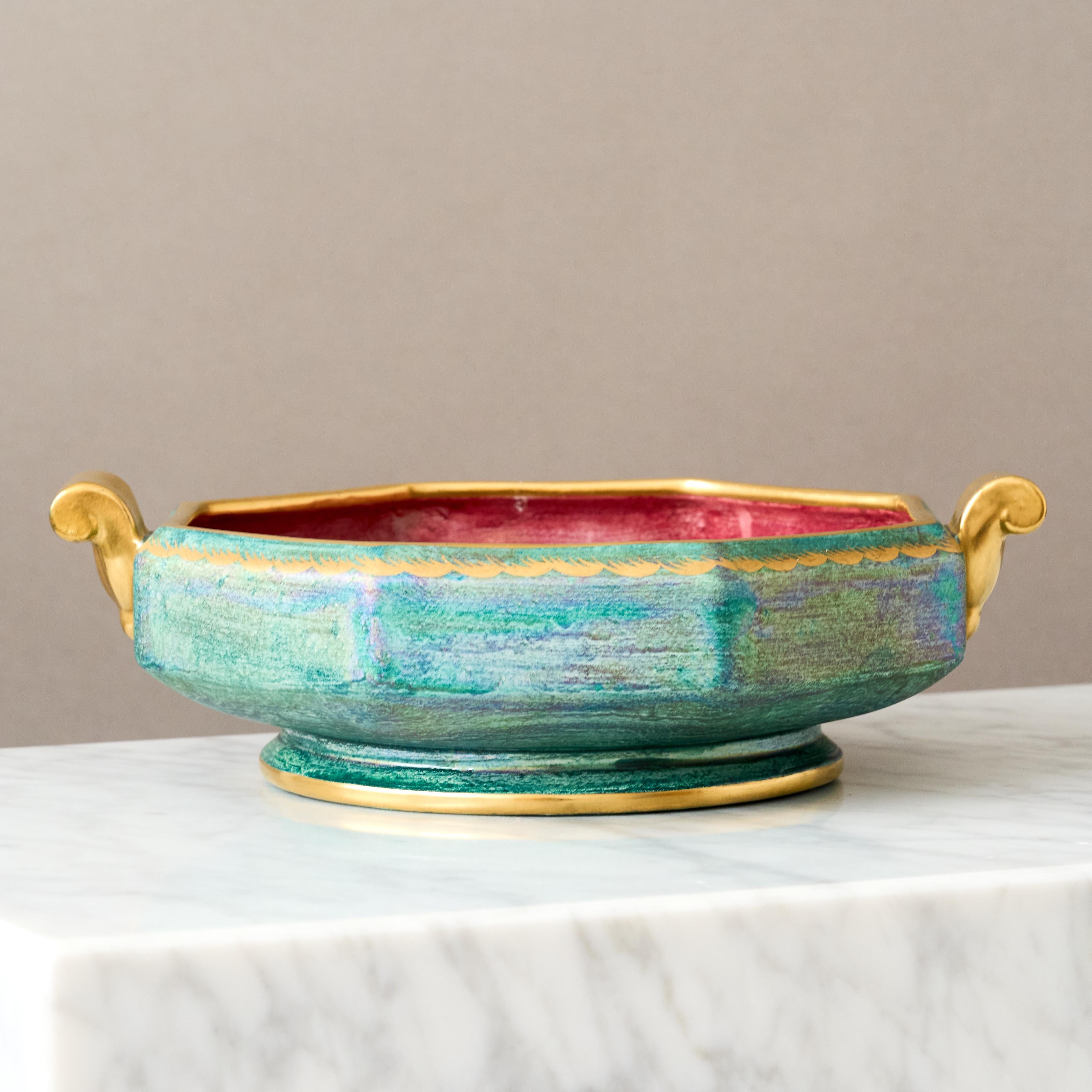 Cuenco de reflejo metálico Art Decó verde y dorado de Josef Ekberg para Gustavsberg, Suecia, años 20 en Bueno estado para la venta en Malmö, SE
