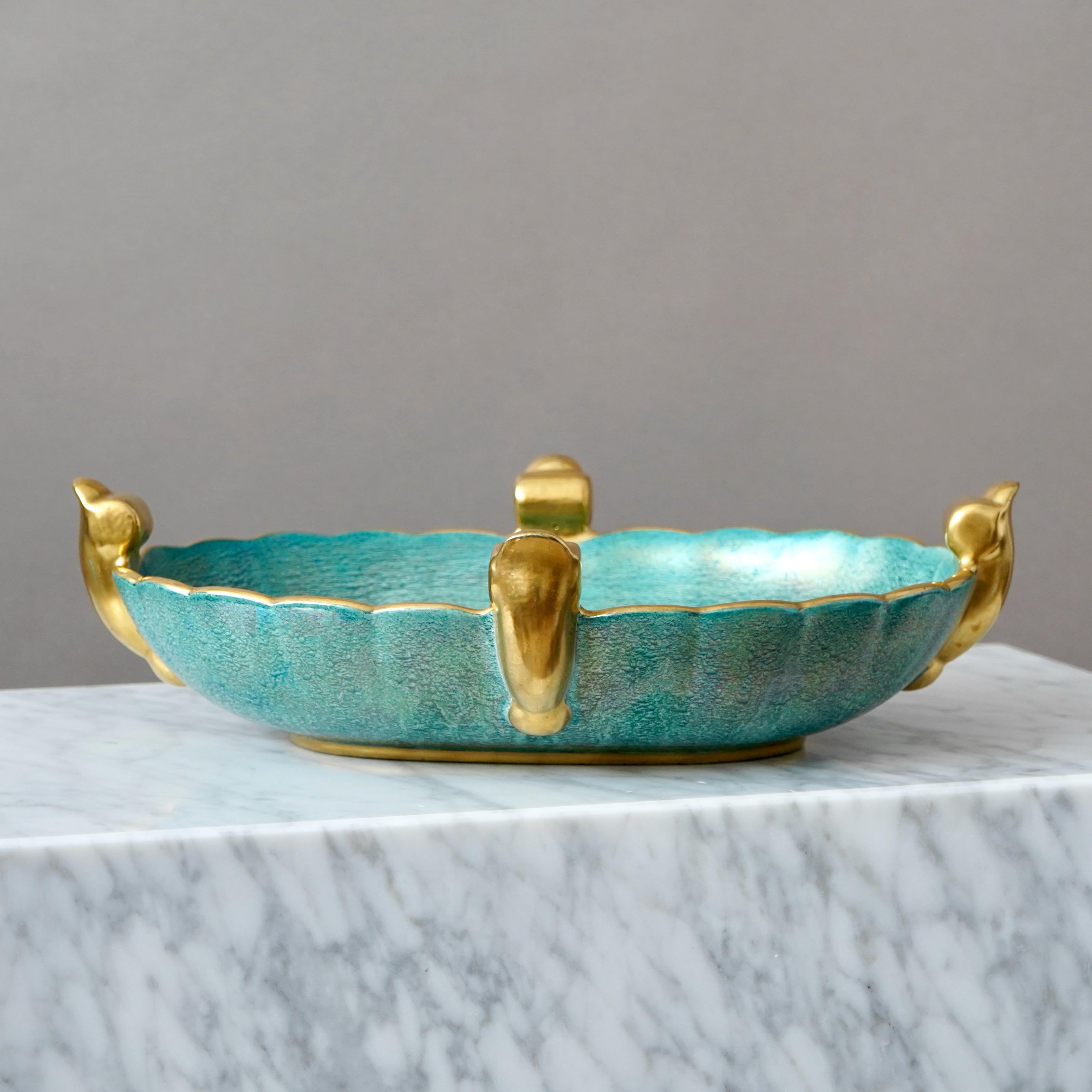 Ciotola a lustro in oro verde Art Deco di Josef Ekberg per Gustavsberg, Svezia, anni '20 In condizioni buone in vendita a Malmö, SE