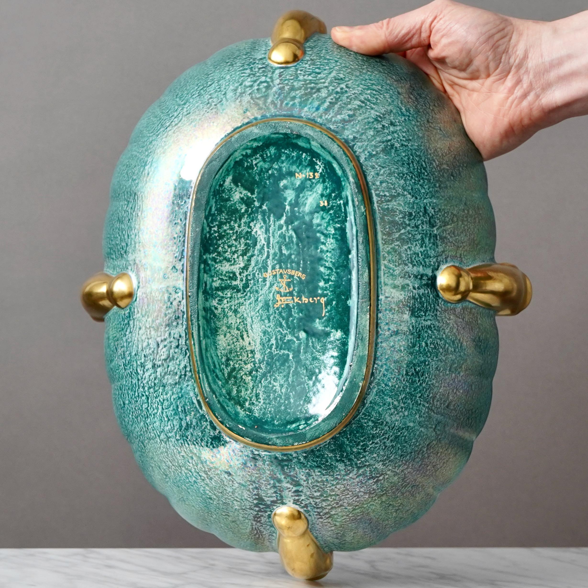 Ciotola a lustro in oro verde Art Deco di Josef Ekberg per Gustavsberg, Svezia, anni '20 in vendita 1