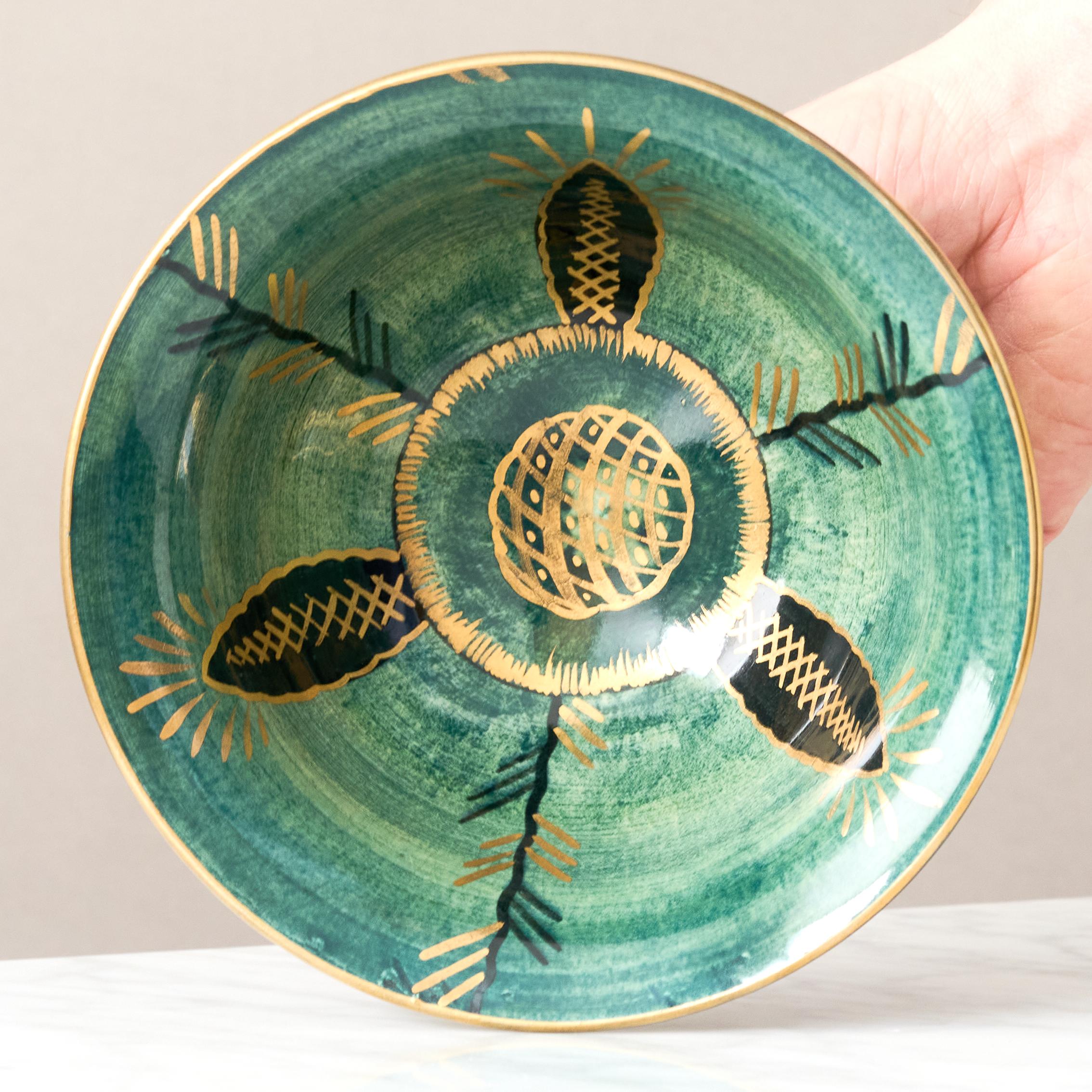 Cuenco de reflejo metálico Art Decó verde y dorado de Josef Ekberg para Gustavsberg, Suecia, 1926. Glaseado en venta