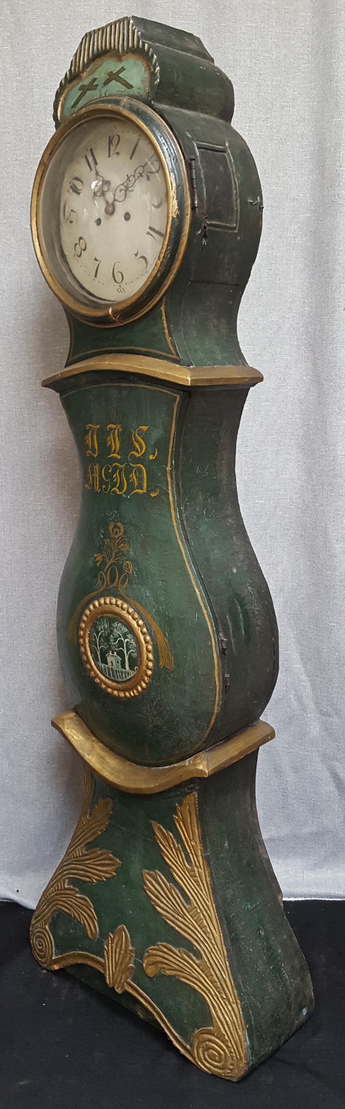 Green Gold Mora Clock Swedish Early 1800s Antique Fryksdall Painted Original In Good Condition In LONDON, GB