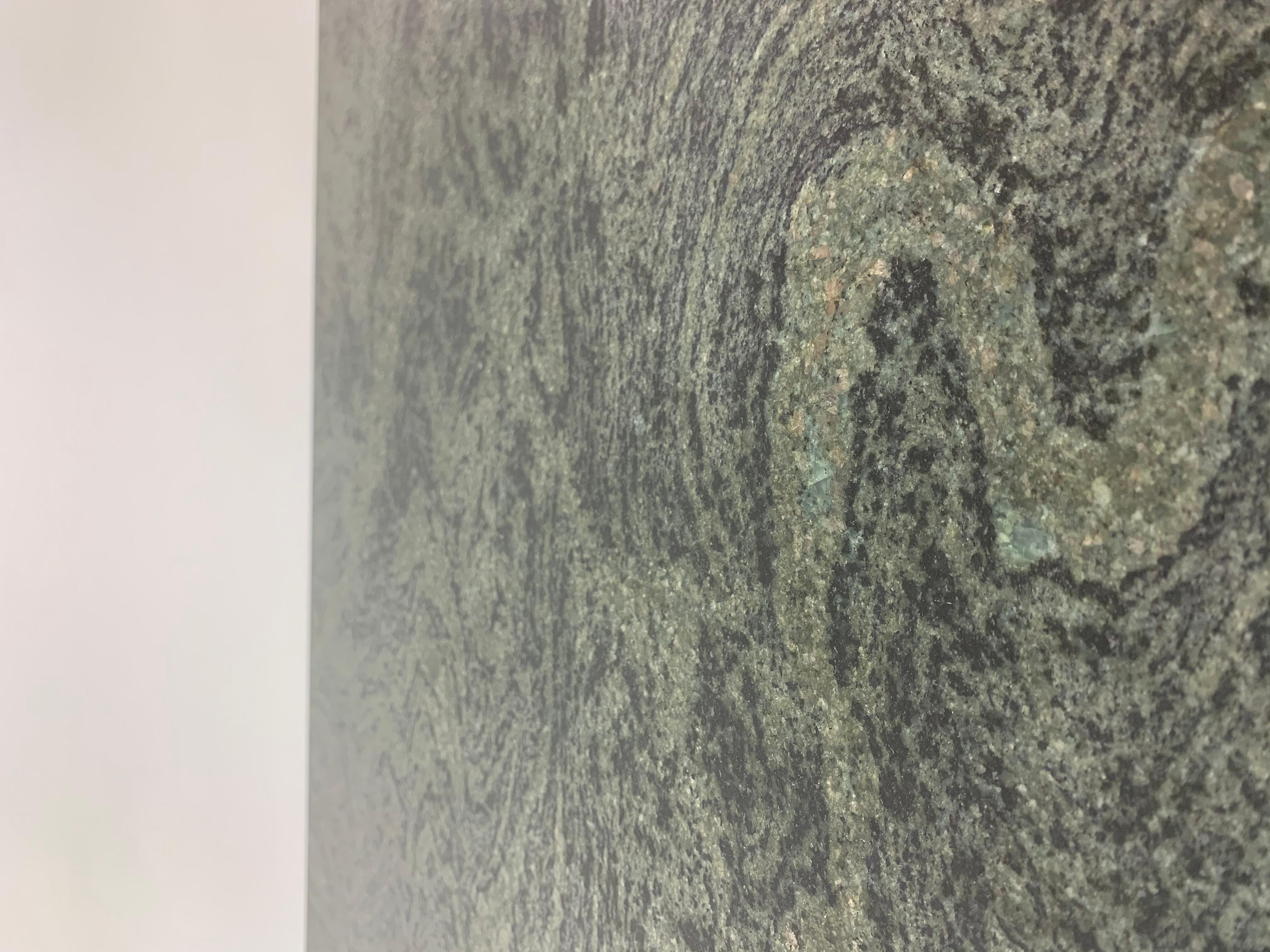 Mesa de comedor de granito verde, años 80 en venta 12