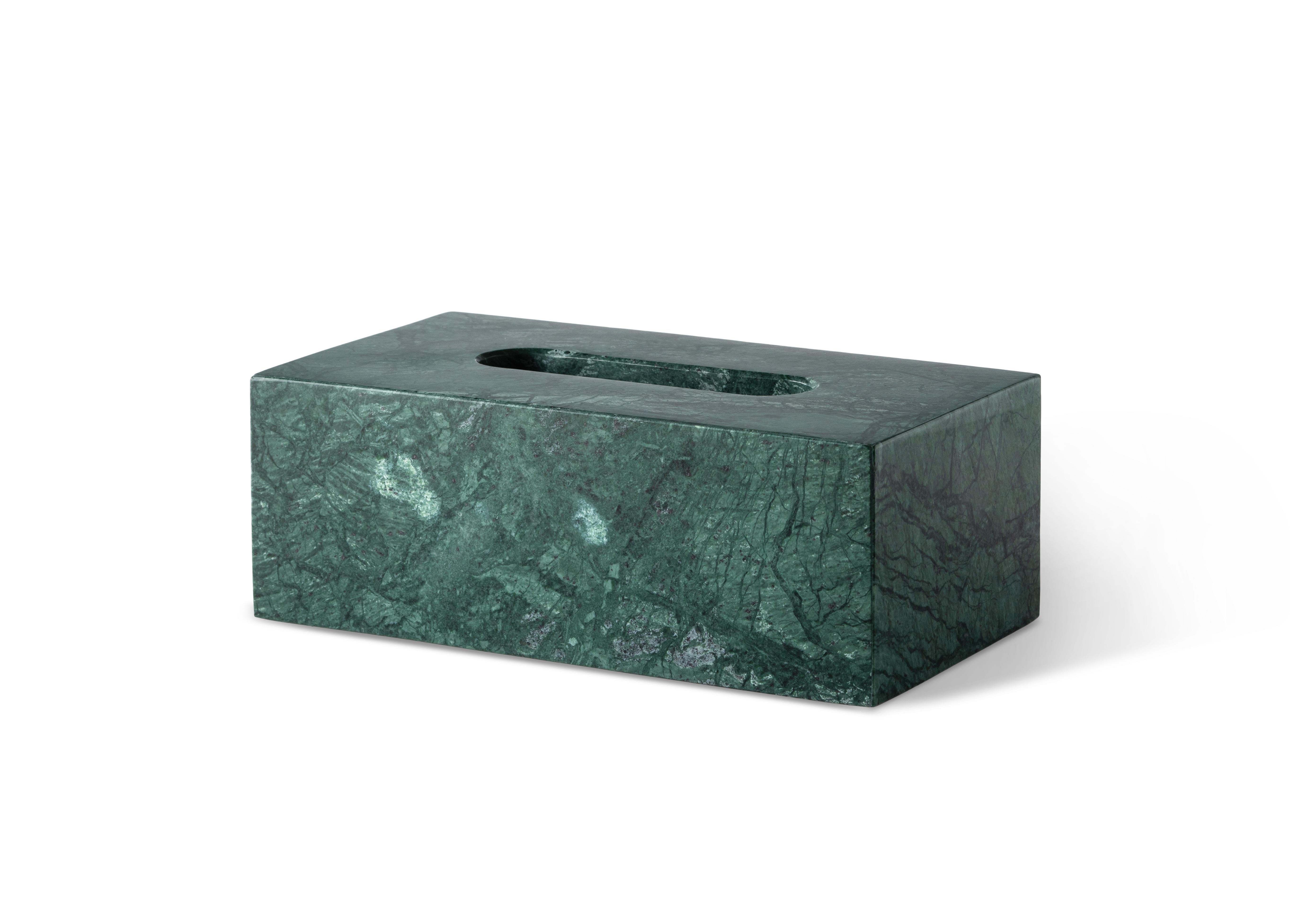 Fabricada totalmente a mano, esta tapa de caja de pañuelos de mármol es una fusión de forma y función, que se integra perfectamente en cualquier espacio al tiempo que añade sofisticación y elegancia. Las líneas limpias y minimalistas resaltan el