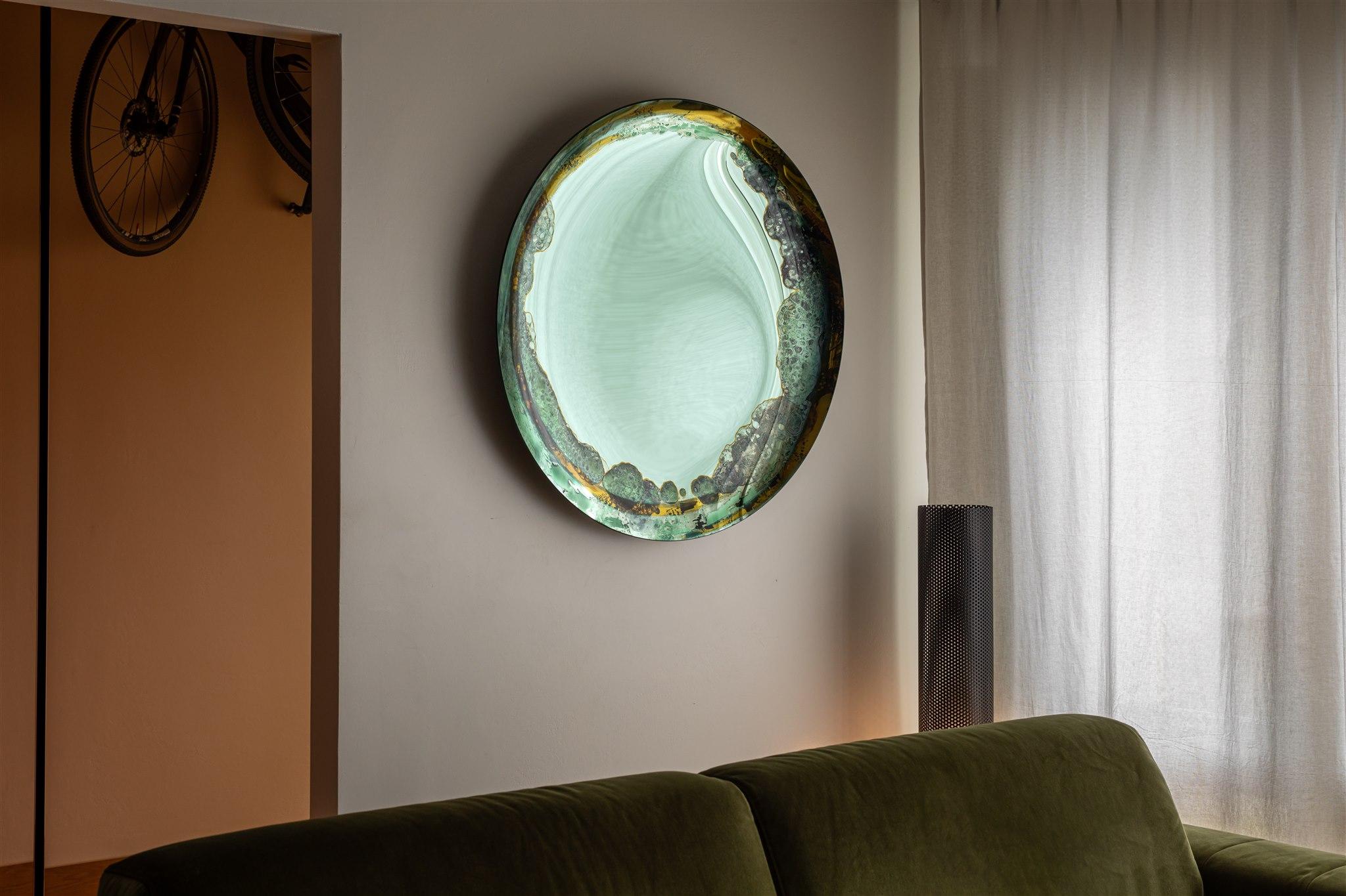 Postmoderne Miroir mural Halo vert par OOM Contemporary Glass en vente
