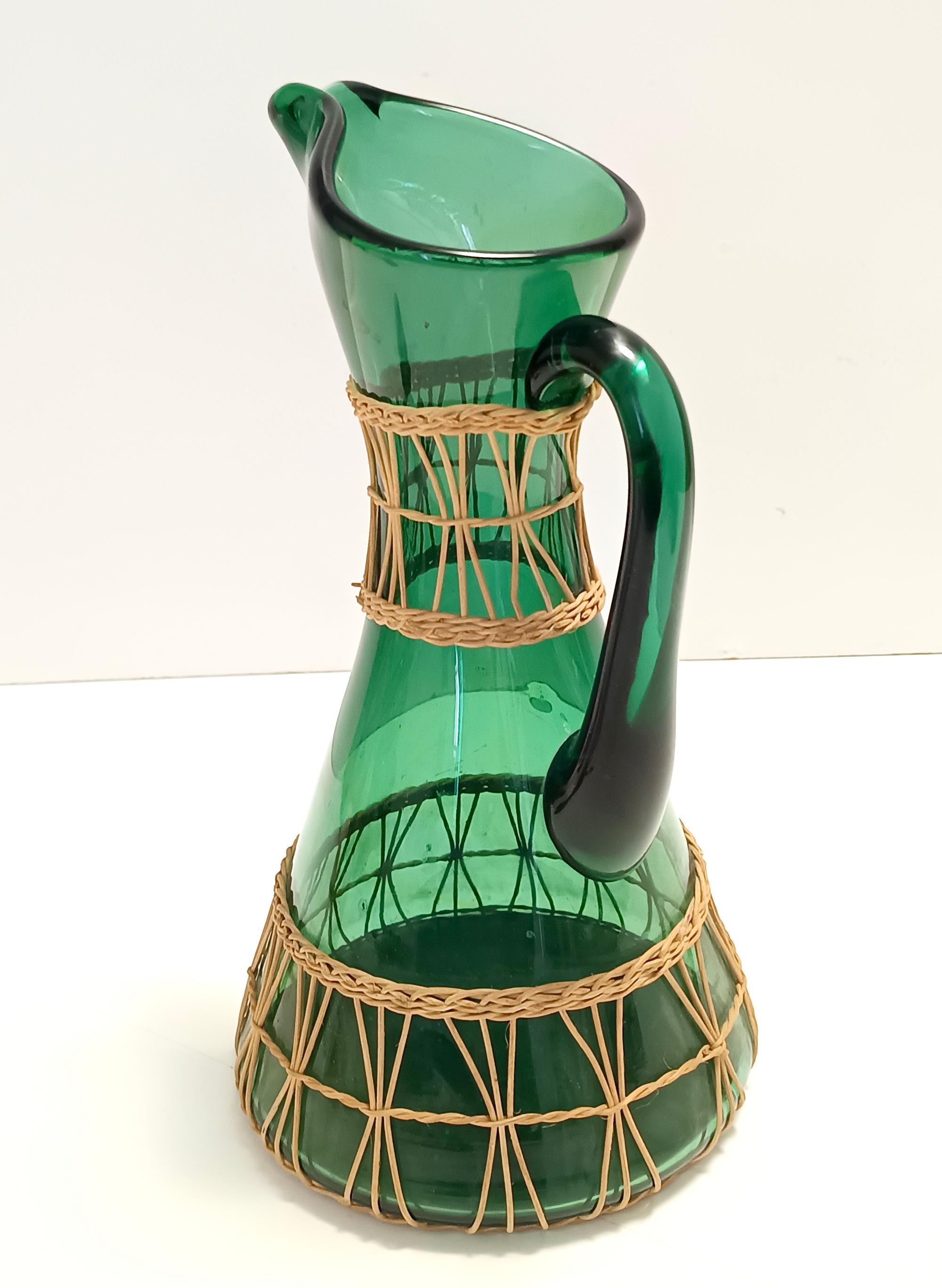 Green Hand Blown Glass and Wicker Jug / Vase, Empoli, Italy In Excellent Condition For Sale In Bresso, Lombardy