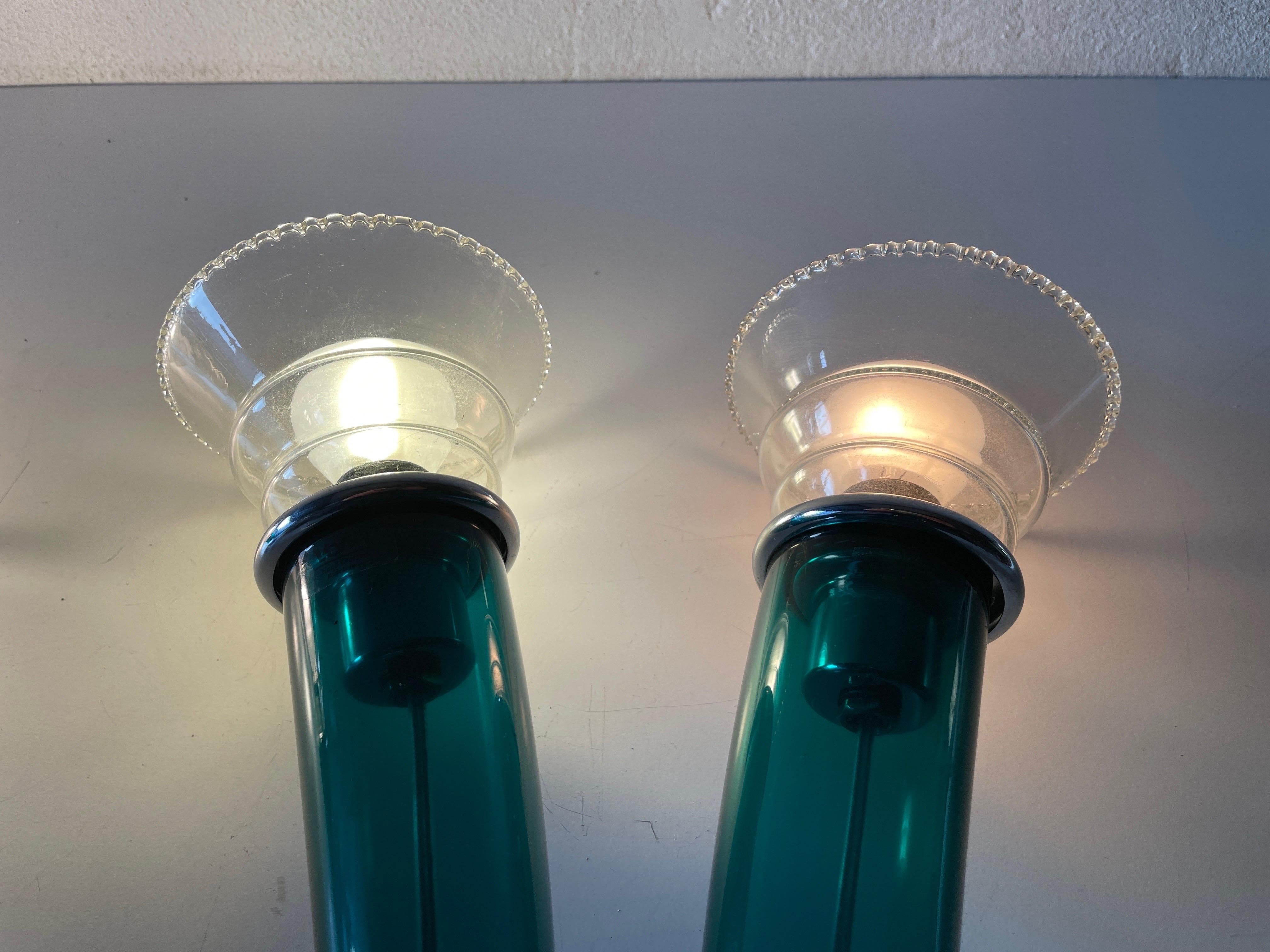 Coppia di grandi lampade in vetro di Murano realizzate a mano di colore verde da VeArt, anni '70, Italia in vendita 9
