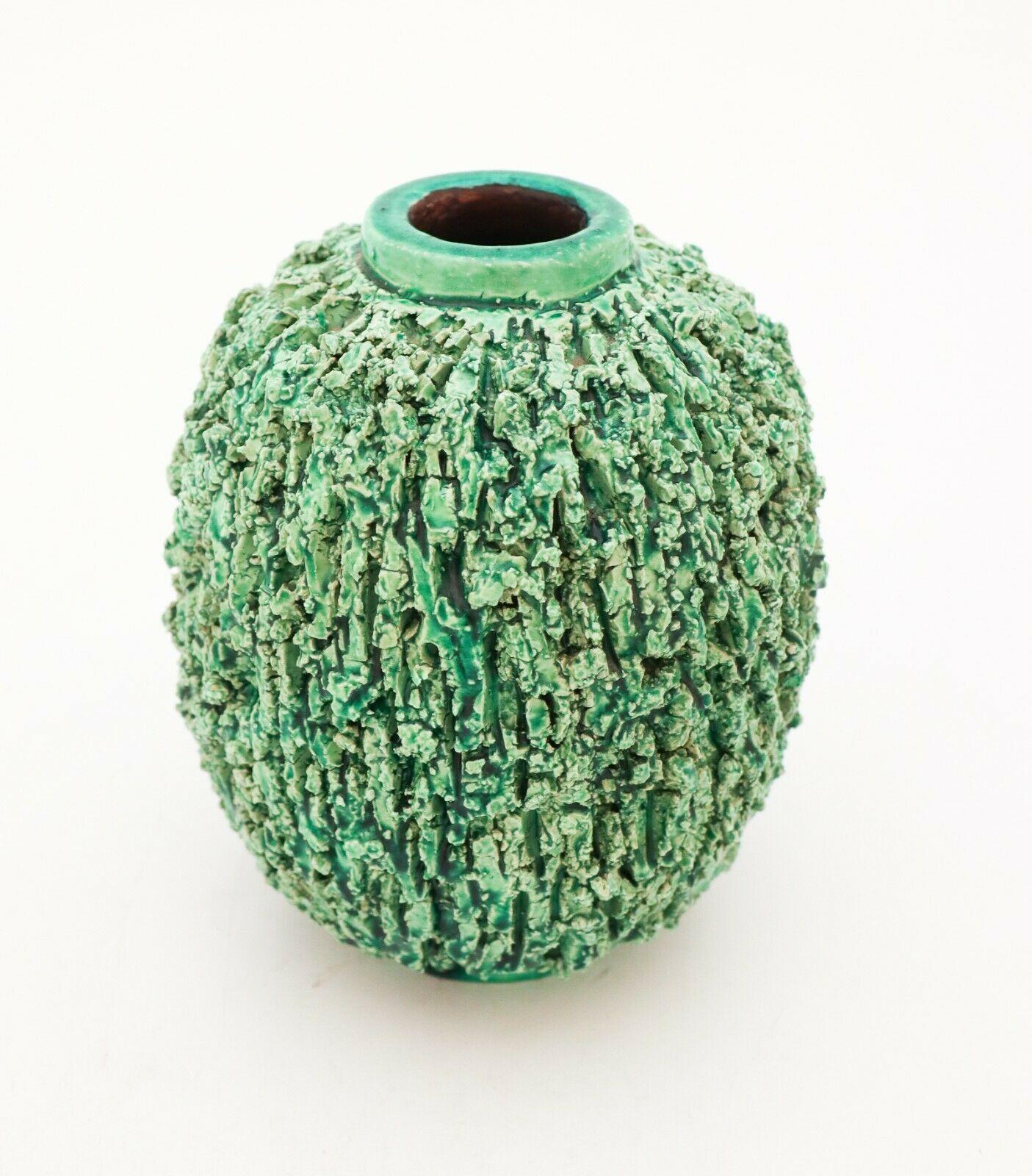 Scandinavian Modern Green Hedgehog Vase, Ceramic, Gunnar Nylund Rörstrand