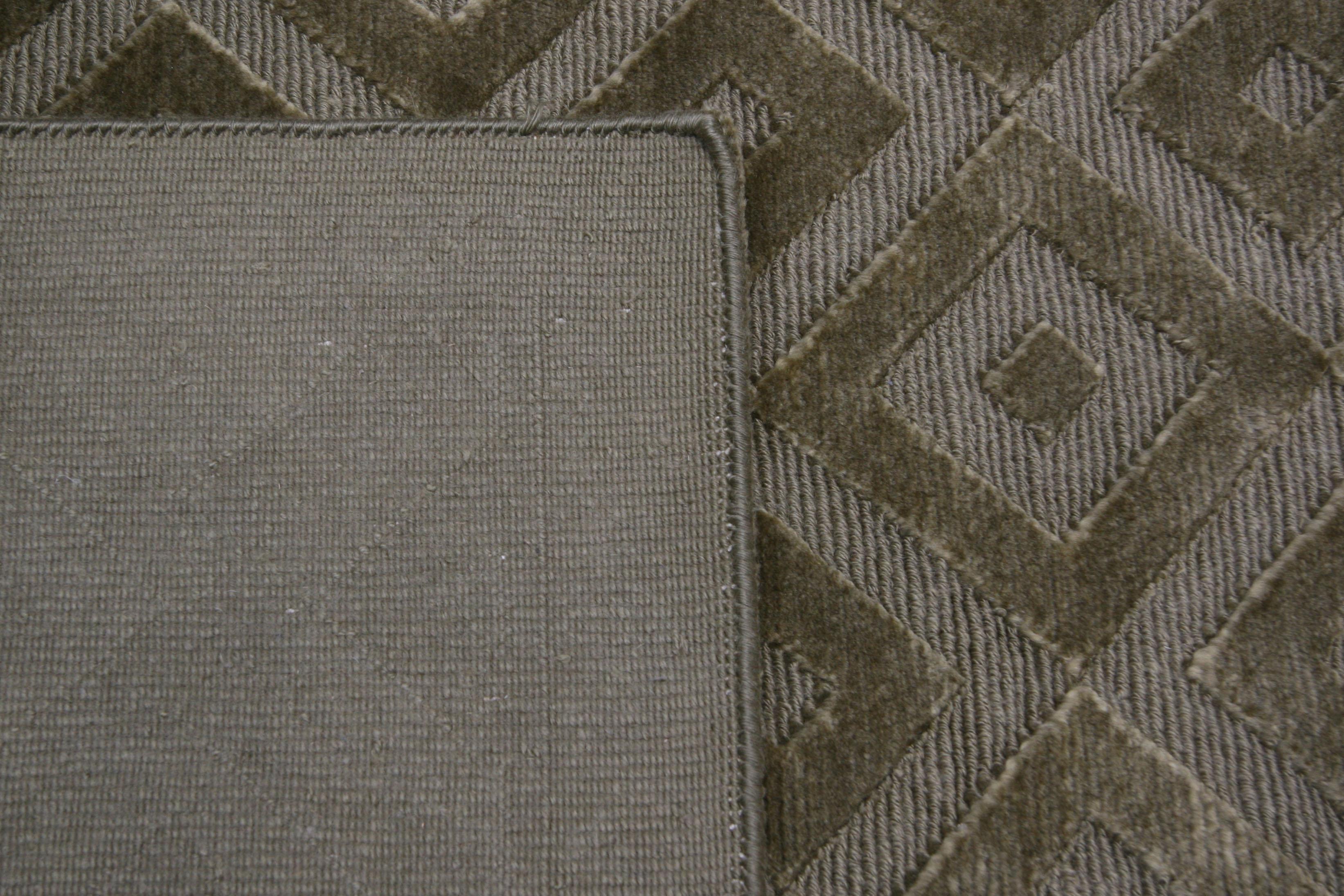 Green High Low Diamonds Area Rug In New Condition For Sale In West Hollywood, CA