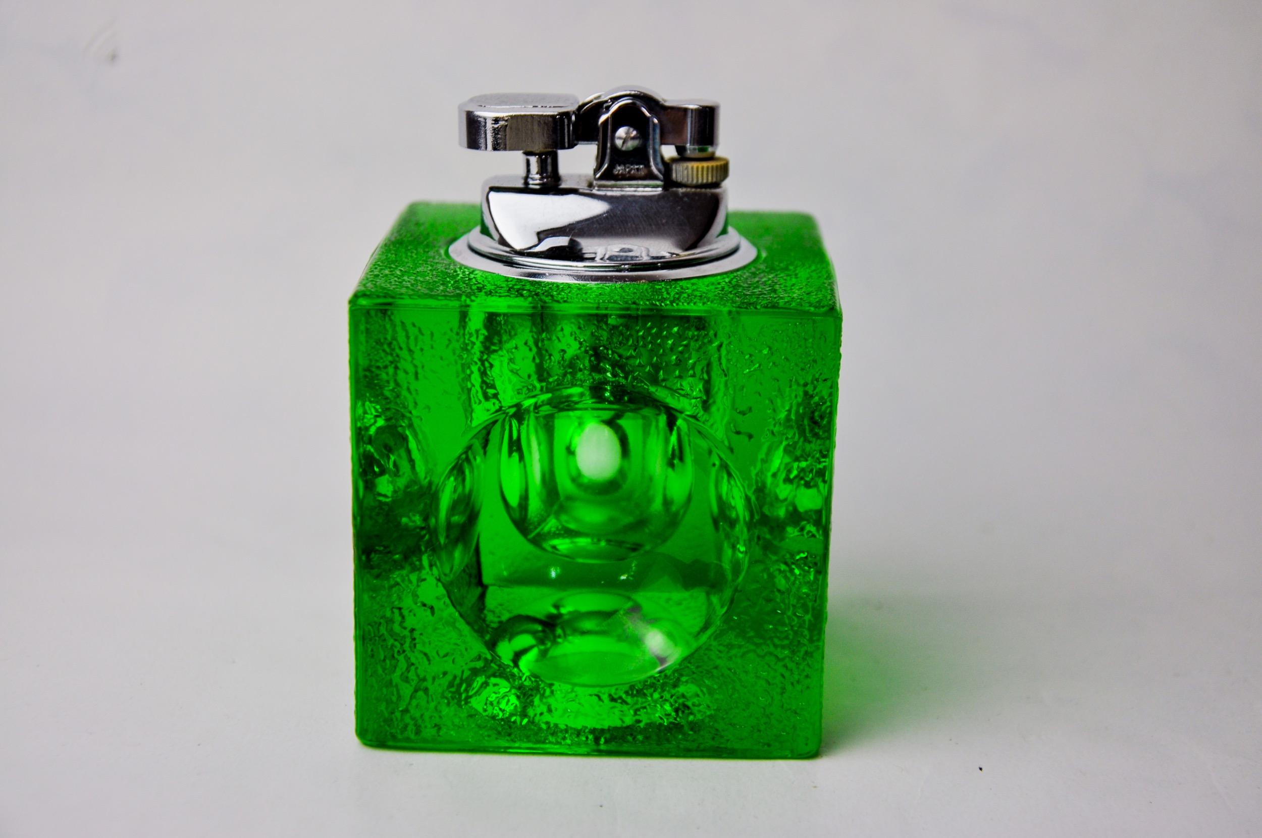 uranium glass lighter