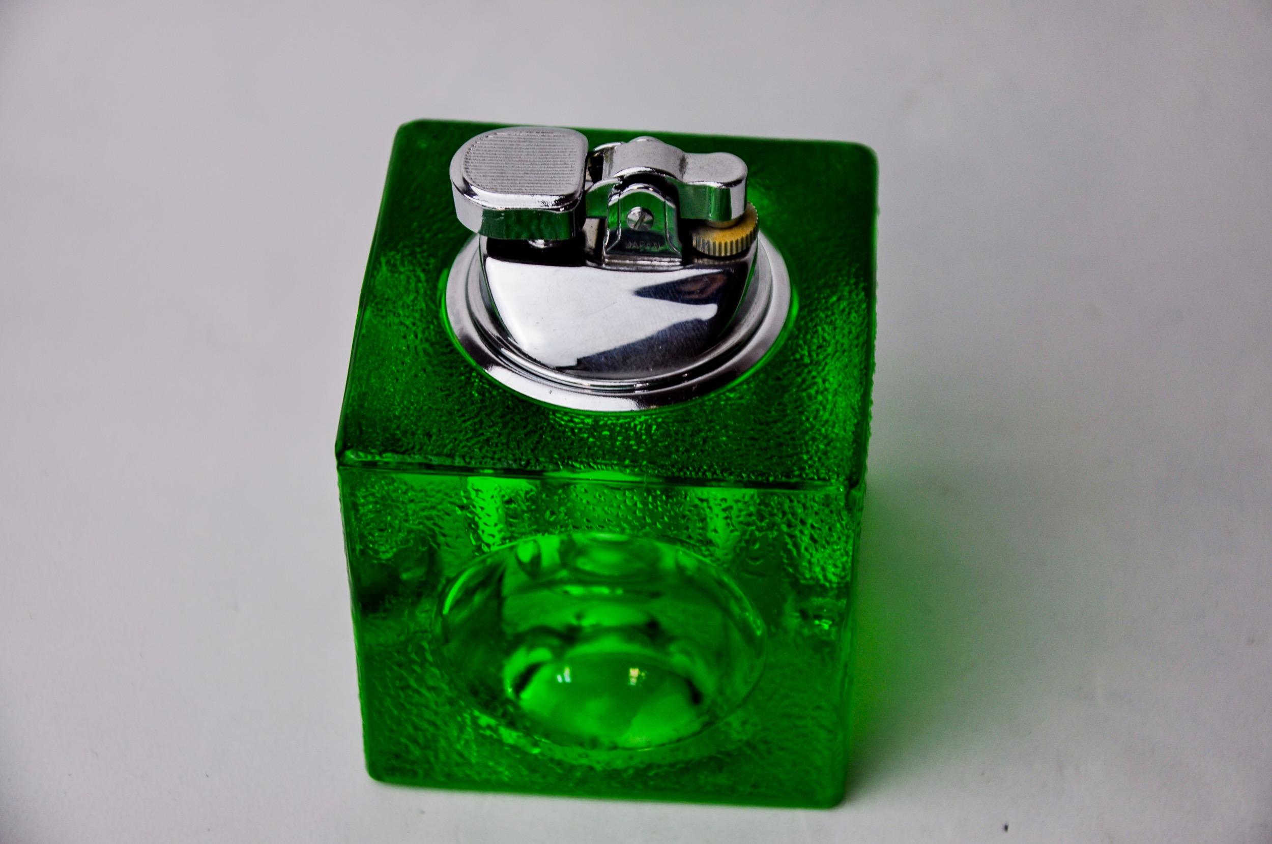 Hollywood Regency Green ice cube lighter by Antonio Imperatore, murano glass, Italy, 1970 For Sale