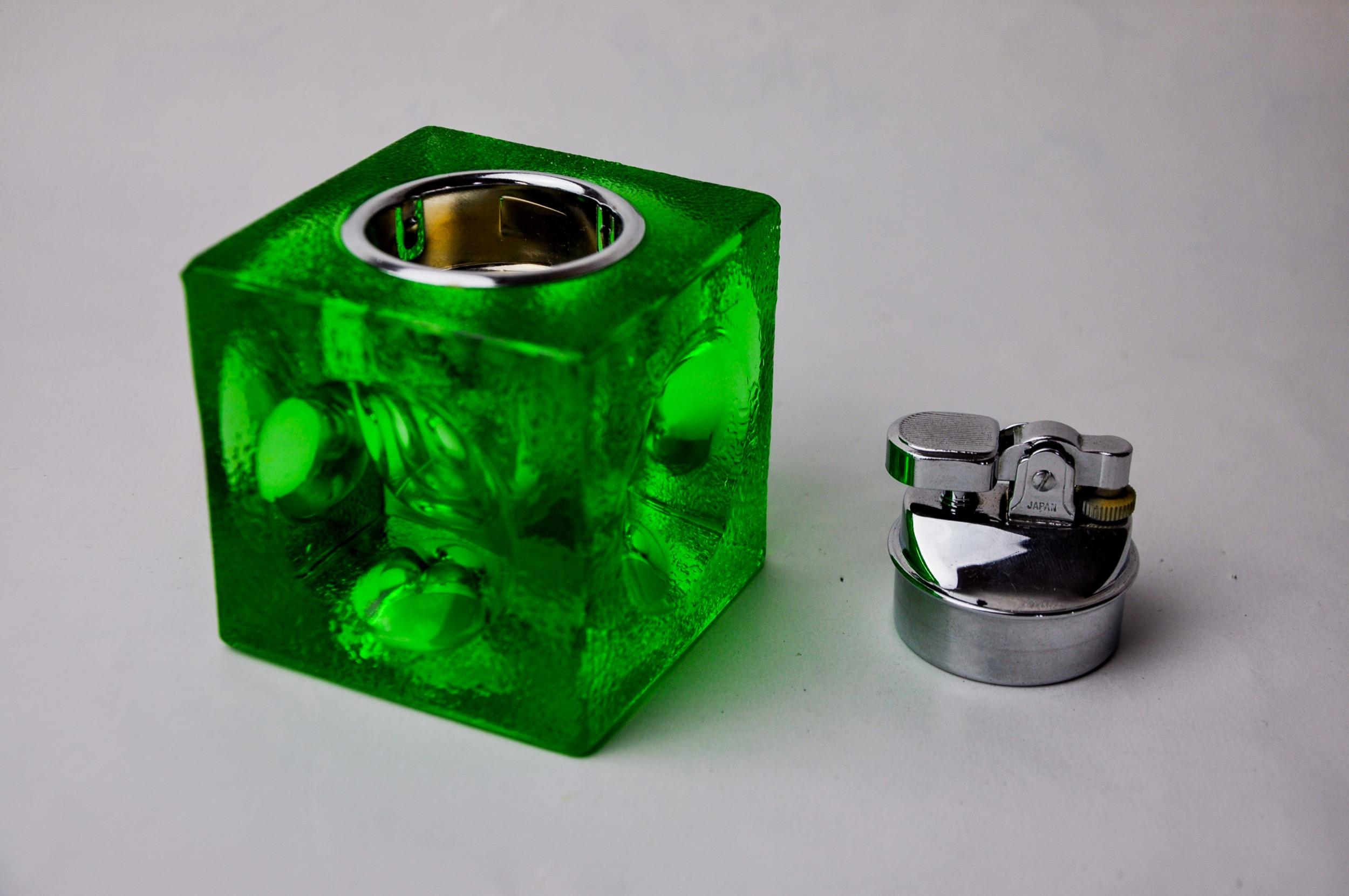 Green ice cube lighter by Antonio Imperatore, murano glass, Italy, 1970 In Good Condition For Sale In BARCELONA, ES