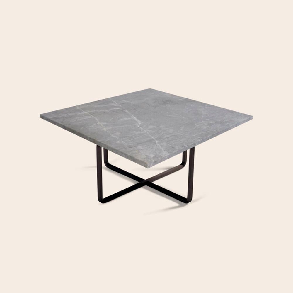 Autre Table Ninety en marbre vert indio et acier noir de taille moyenne d'OxDenmarq en vente