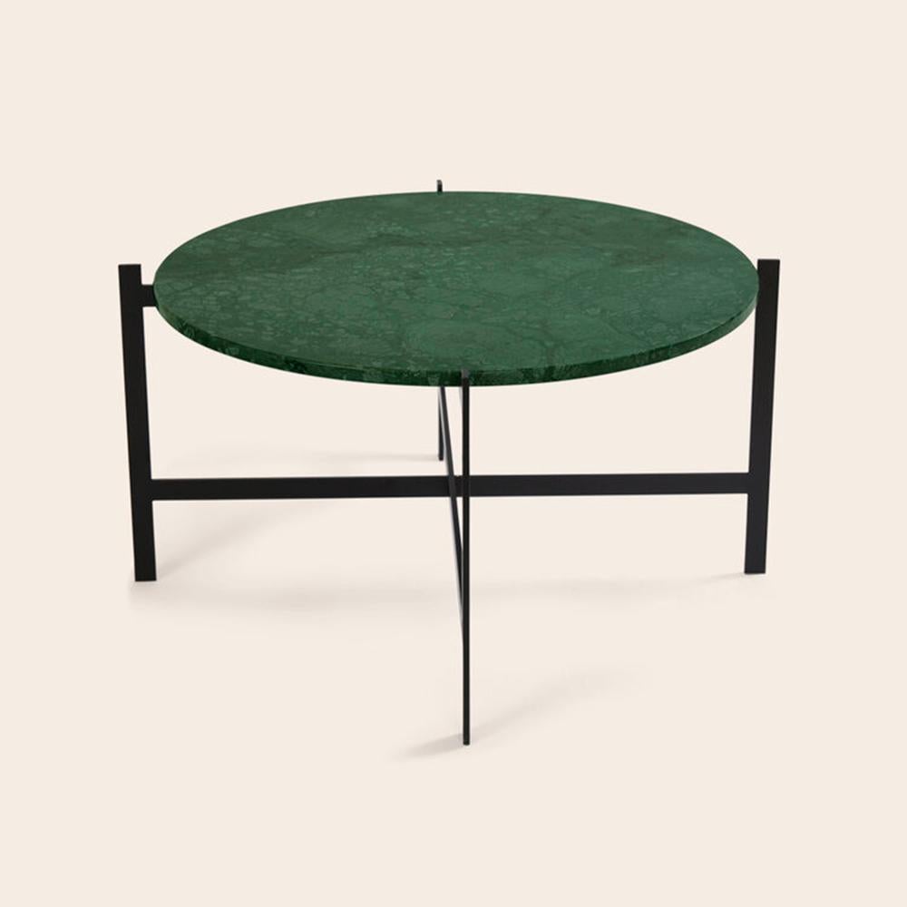 Green Indio marble large deck table by Ox Denmarq
Dimensions: D 87 x W 87 x H 45 cm
Materials: steel, marble
Also available: different size and top options available.
Ox Denmarq is a Danish design brand aspiring to make beautiful handmade