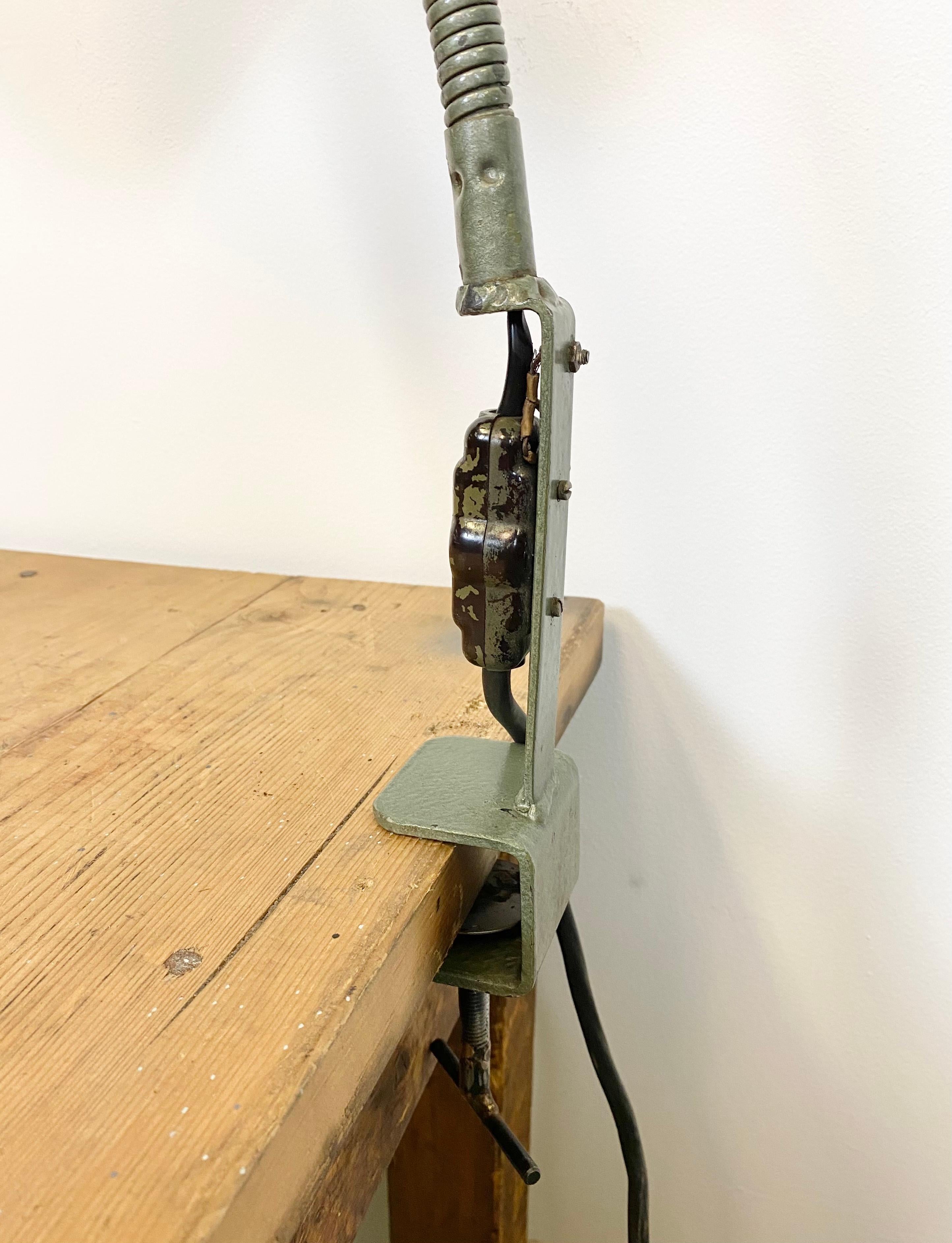 Green Industrial Bakelite Gooseneck Table Lamp, 1960s In Good Condition For Sale In Kojetice, CZ