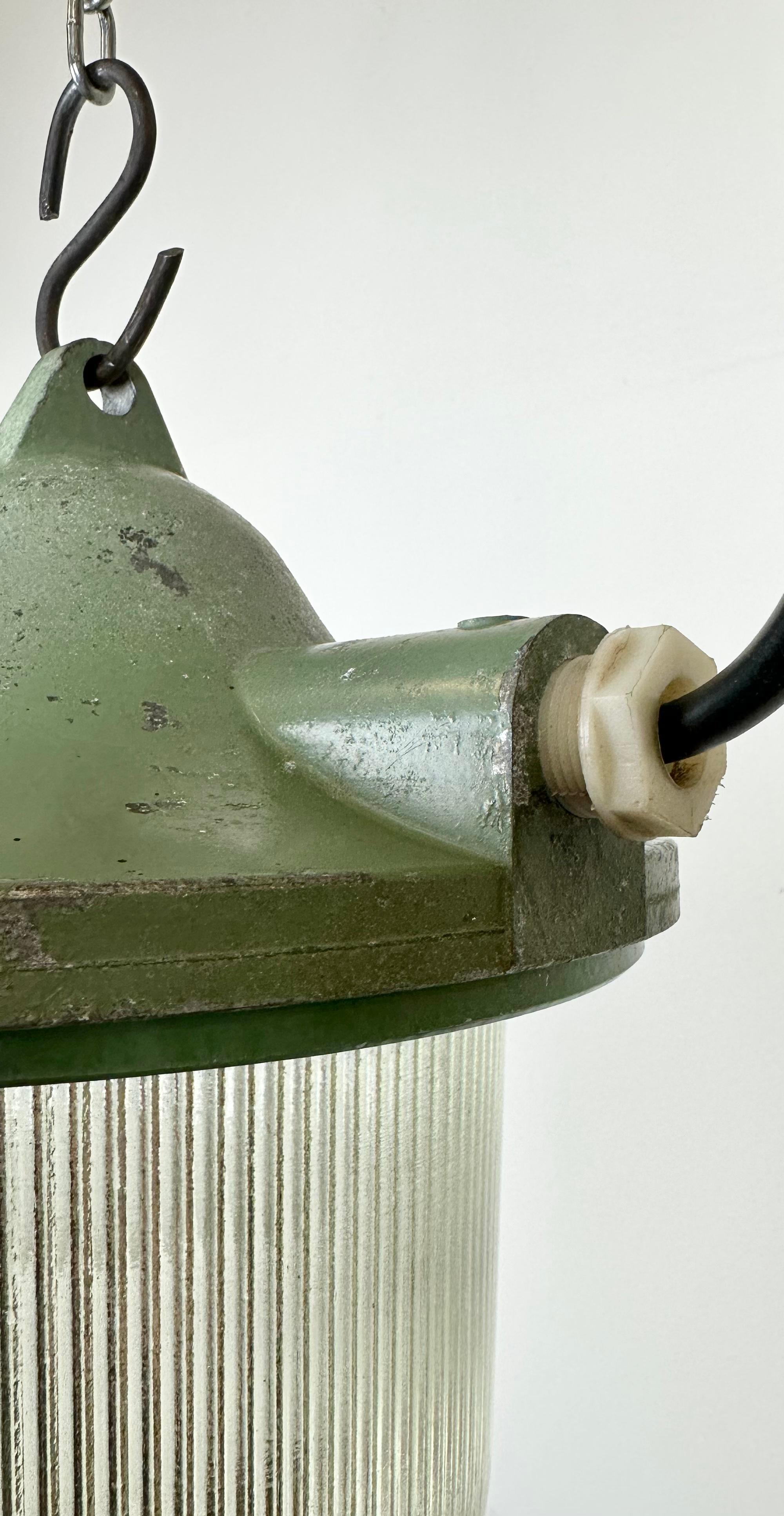 20th Century Green Industrial Bunker Light from Polam Gdansk, 1960s For Sale