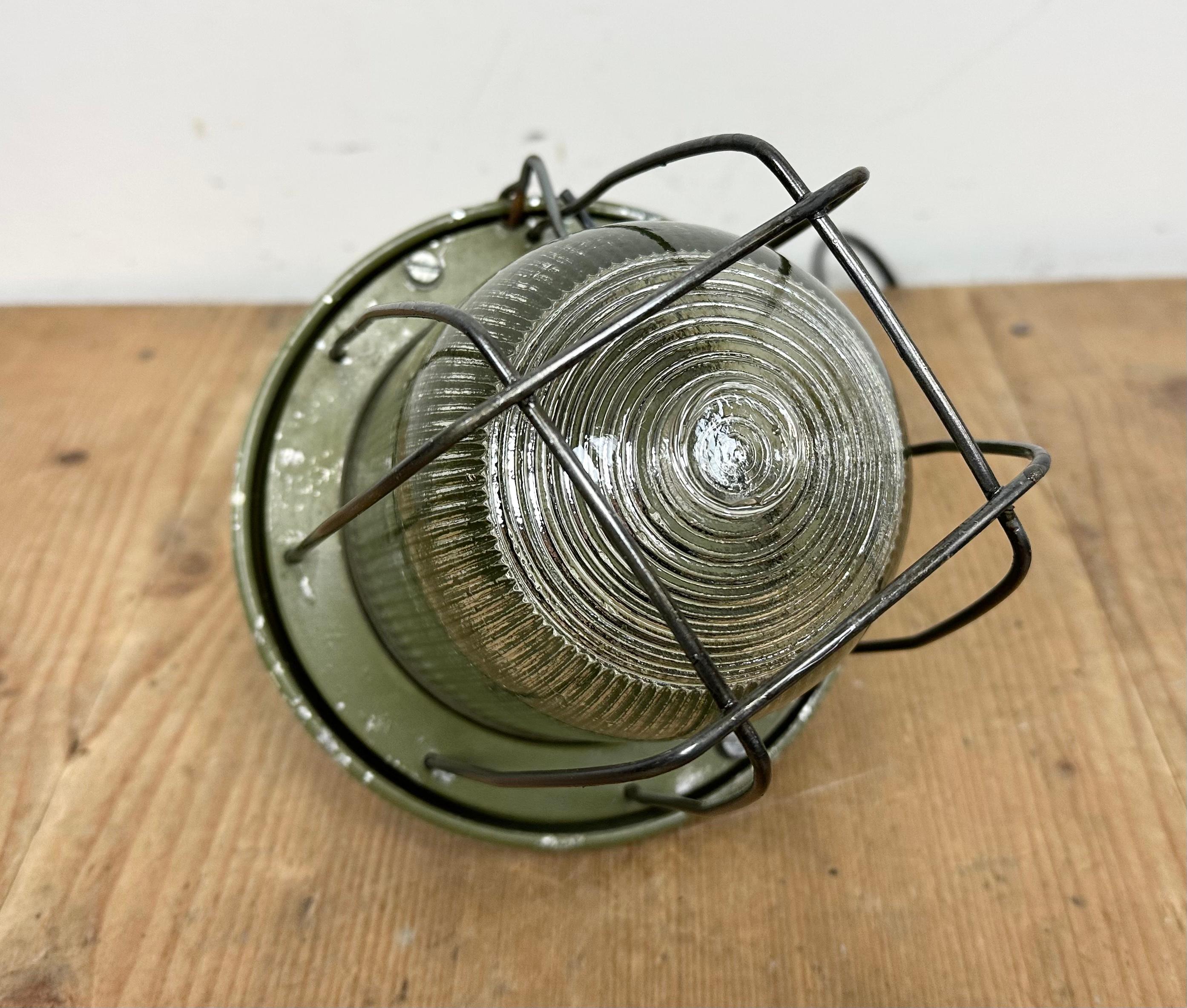 Green Industrial Bunker Light from Polam Gdansk, 1970s For Sale 3