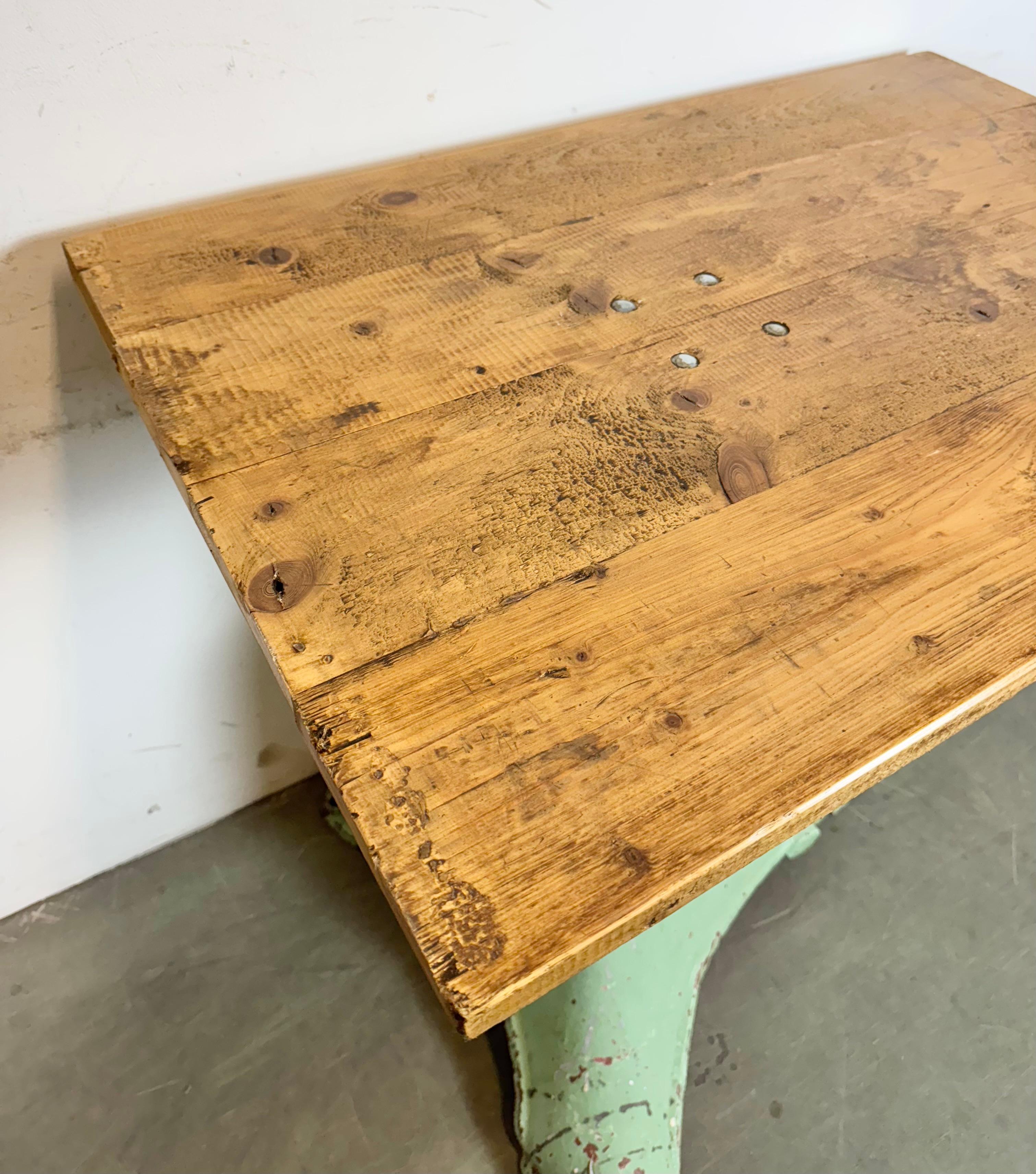 Fer Table industrielle verte, années 1960 en vente