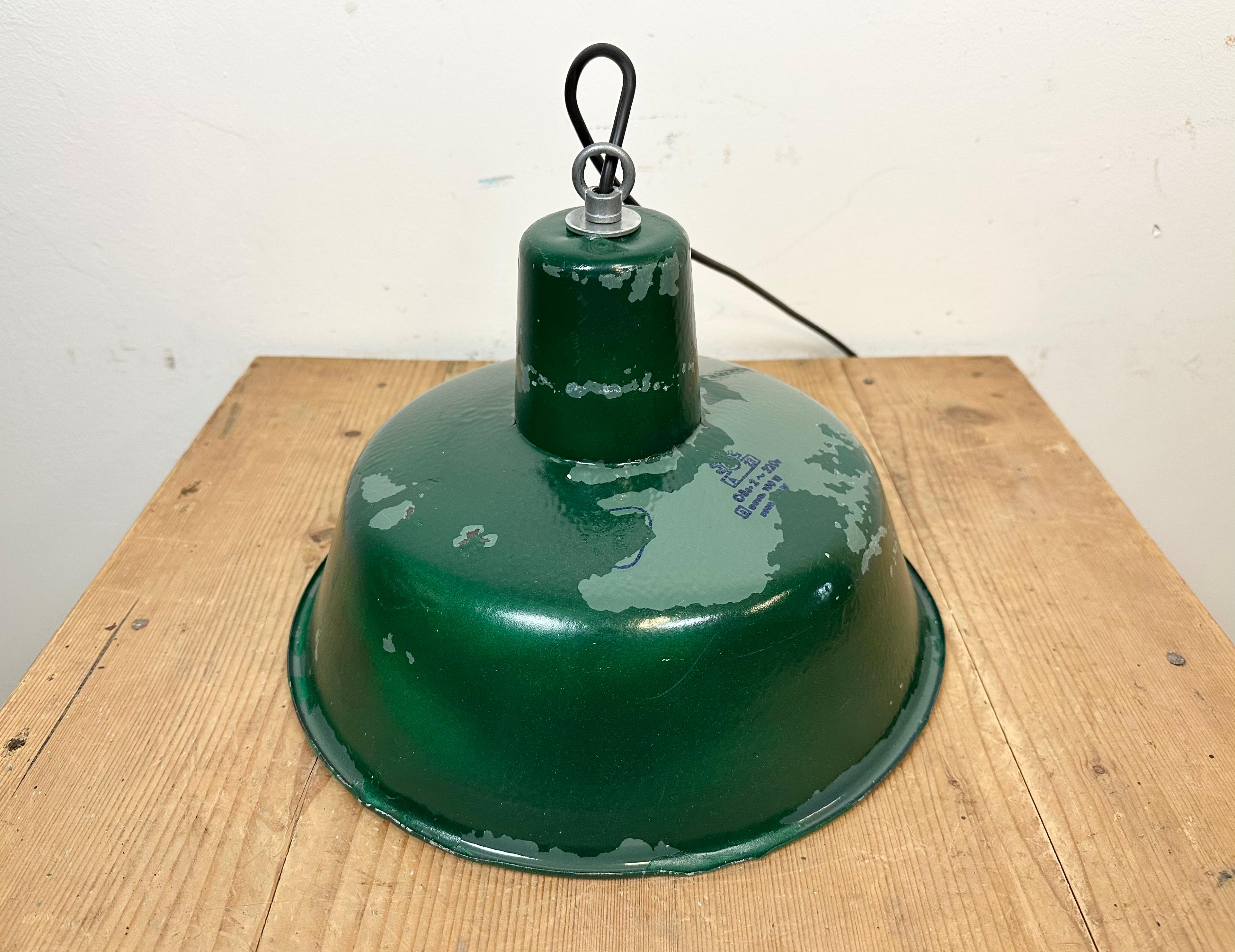 Green Industrial Factory Pendant Lamp, 1960s For Sale 2