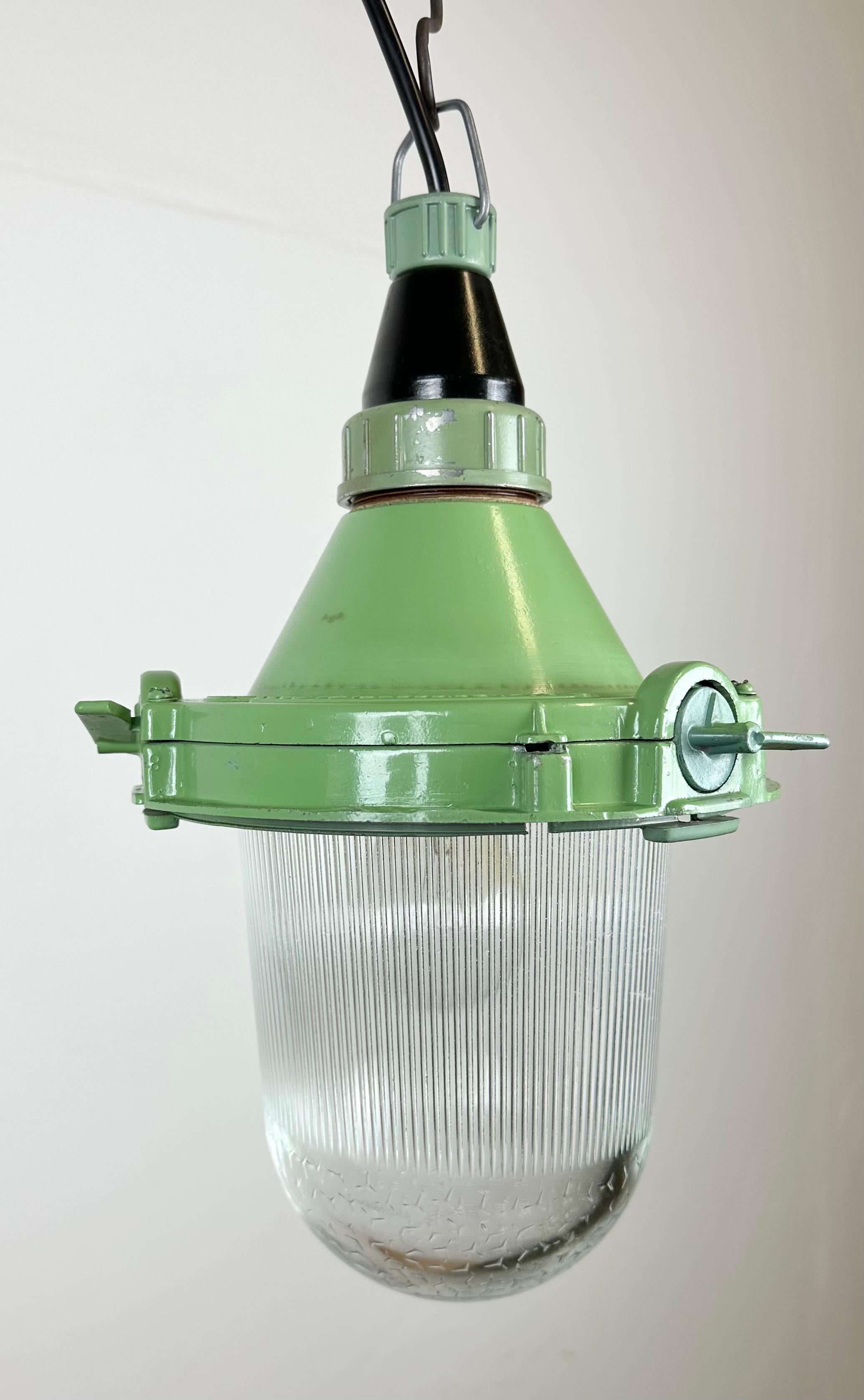 Green Industrial Soviet Pendant Light, 1960s For Sale 4