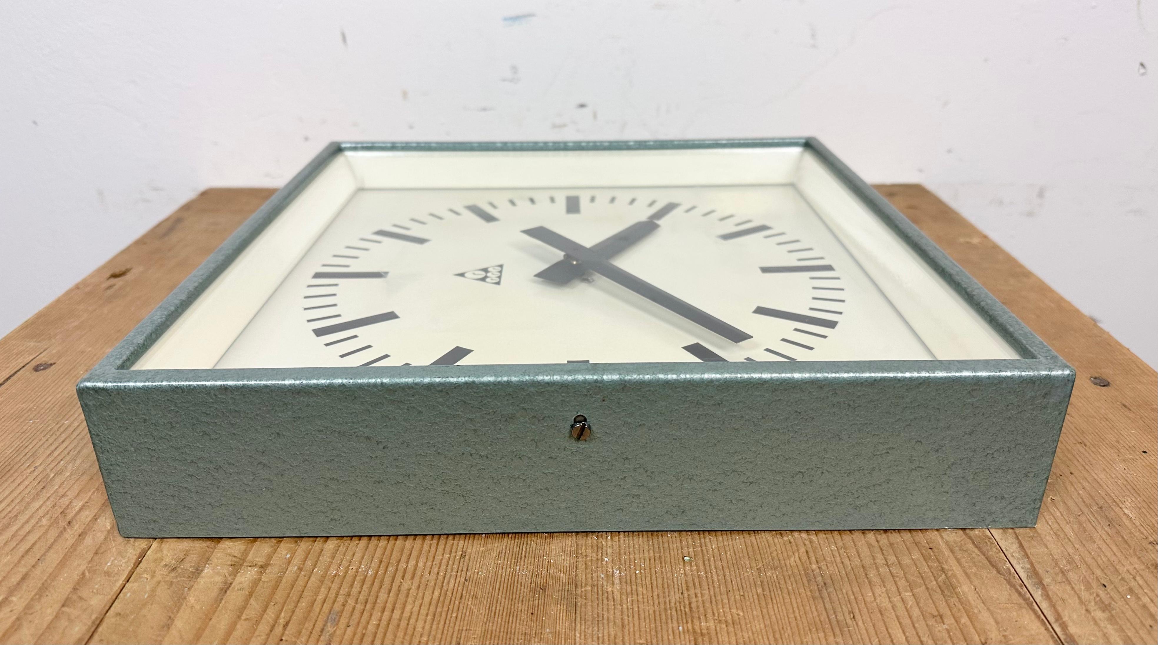 Green Industrial Square Wall Clock from Pragotron, 1970s For Sale 4