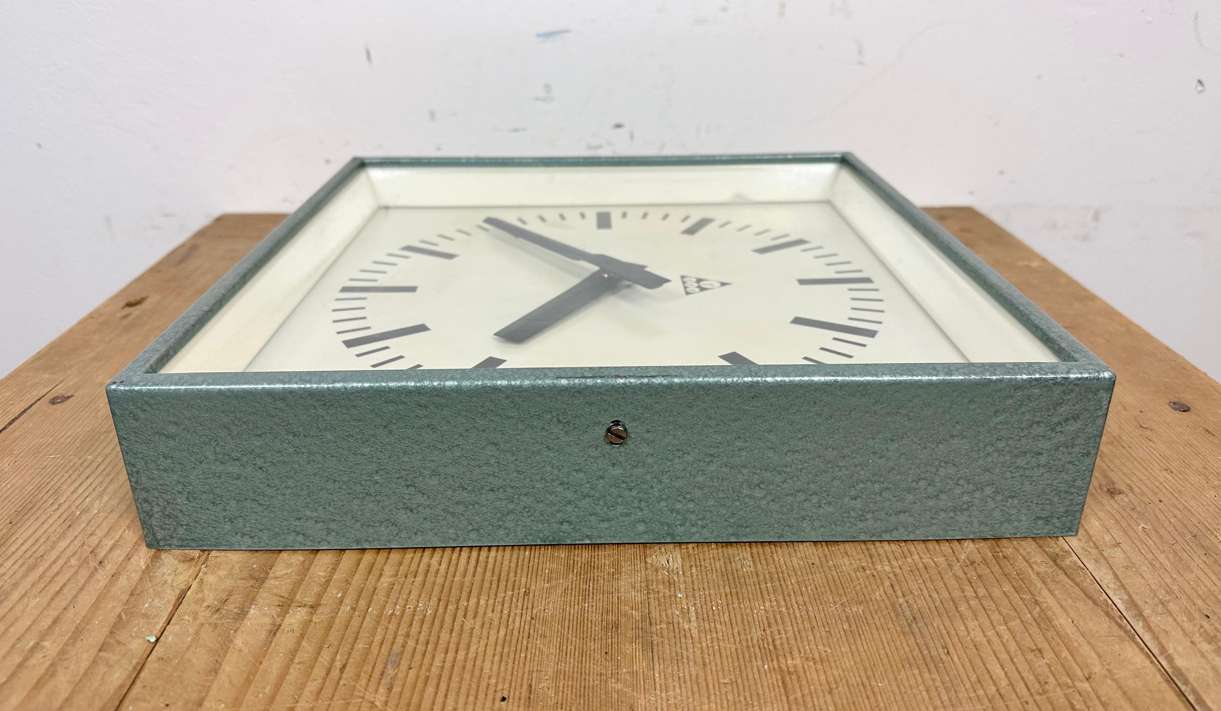 Green Industrial Square Wall Clock from Pragotron, 1970s For Sale 6