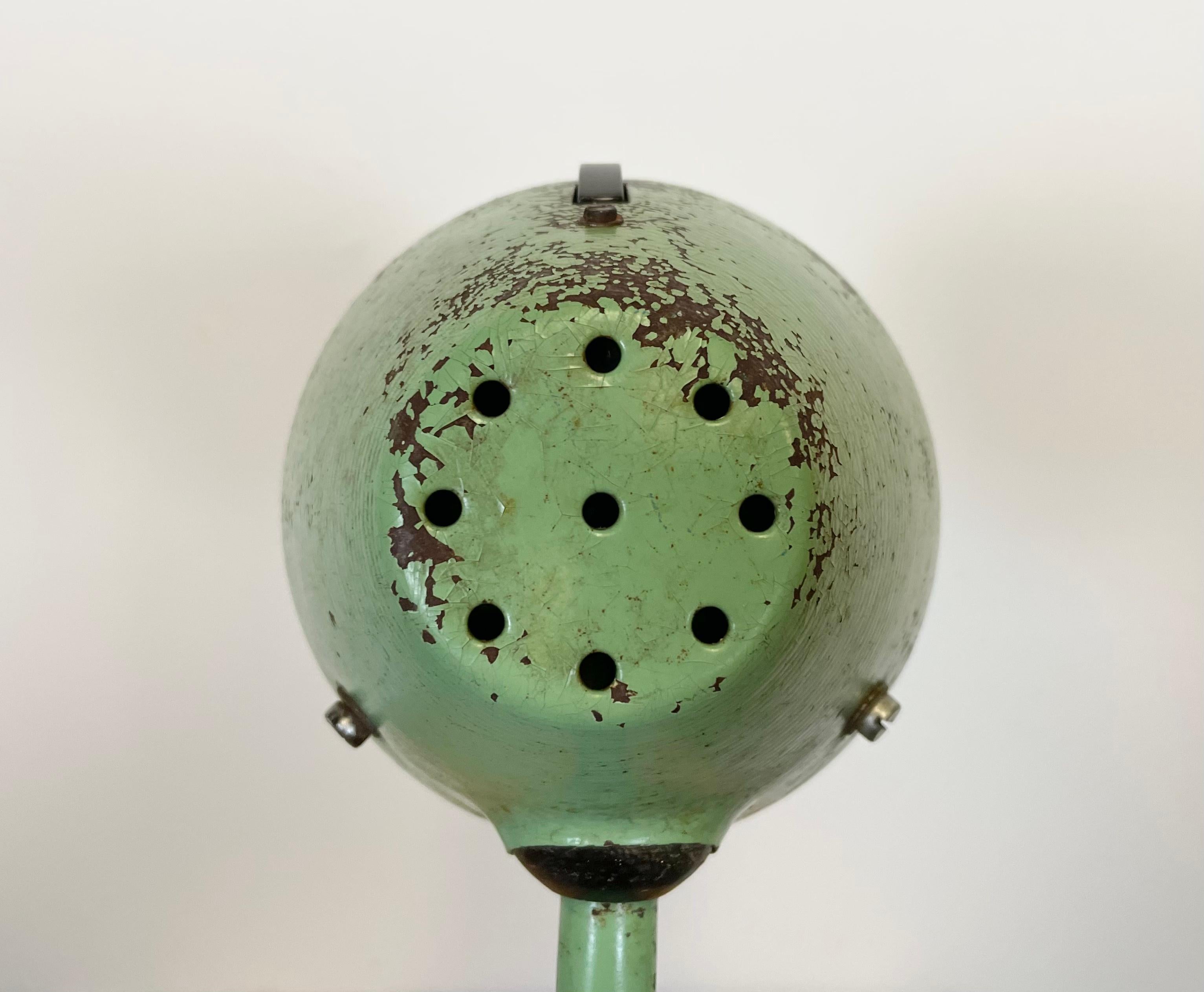 Green Industrial Table Lamp, 1960s For Sale 6