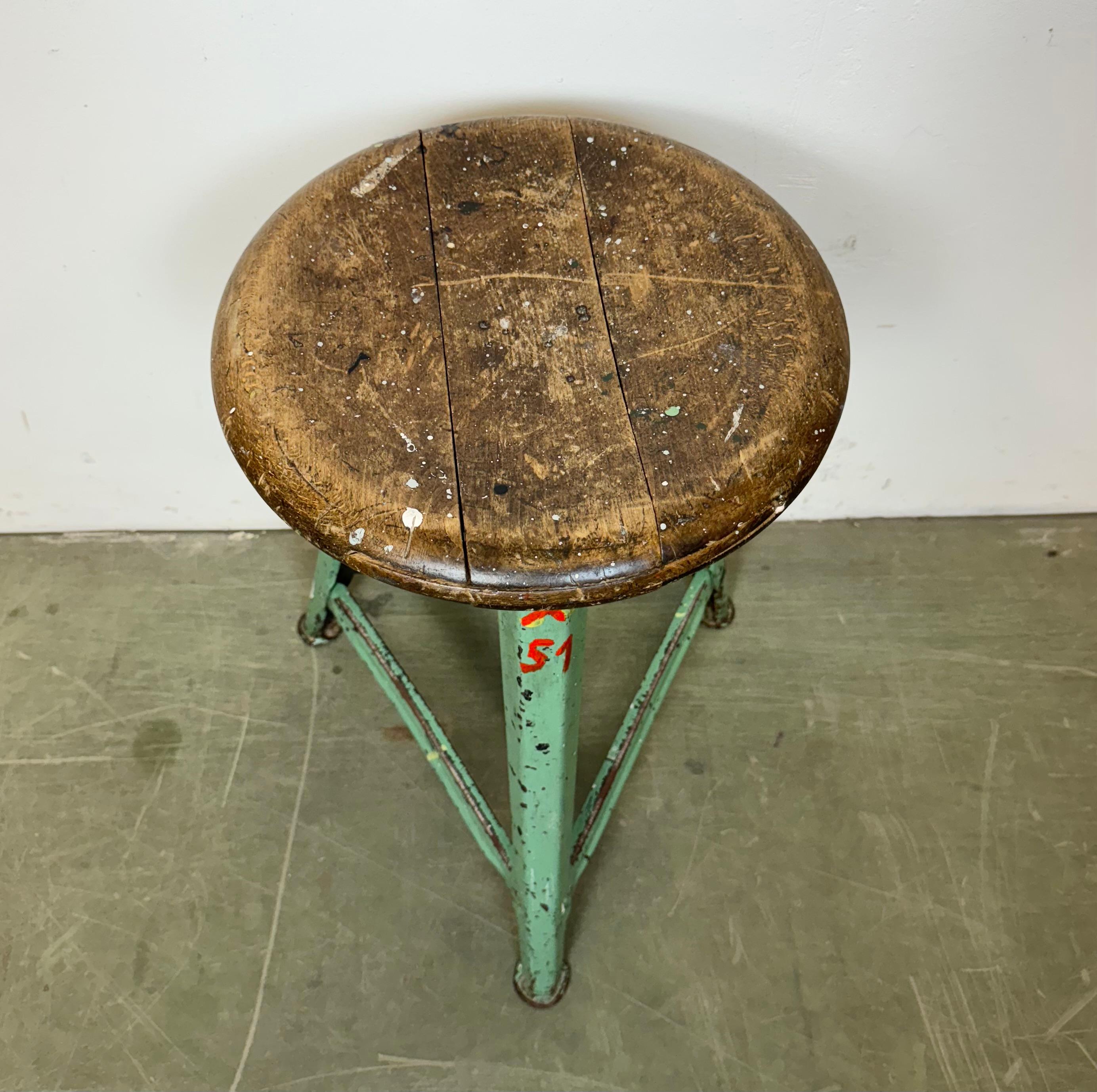Industriel Tabouret d'atelier industriel vert, années 1960 en vente