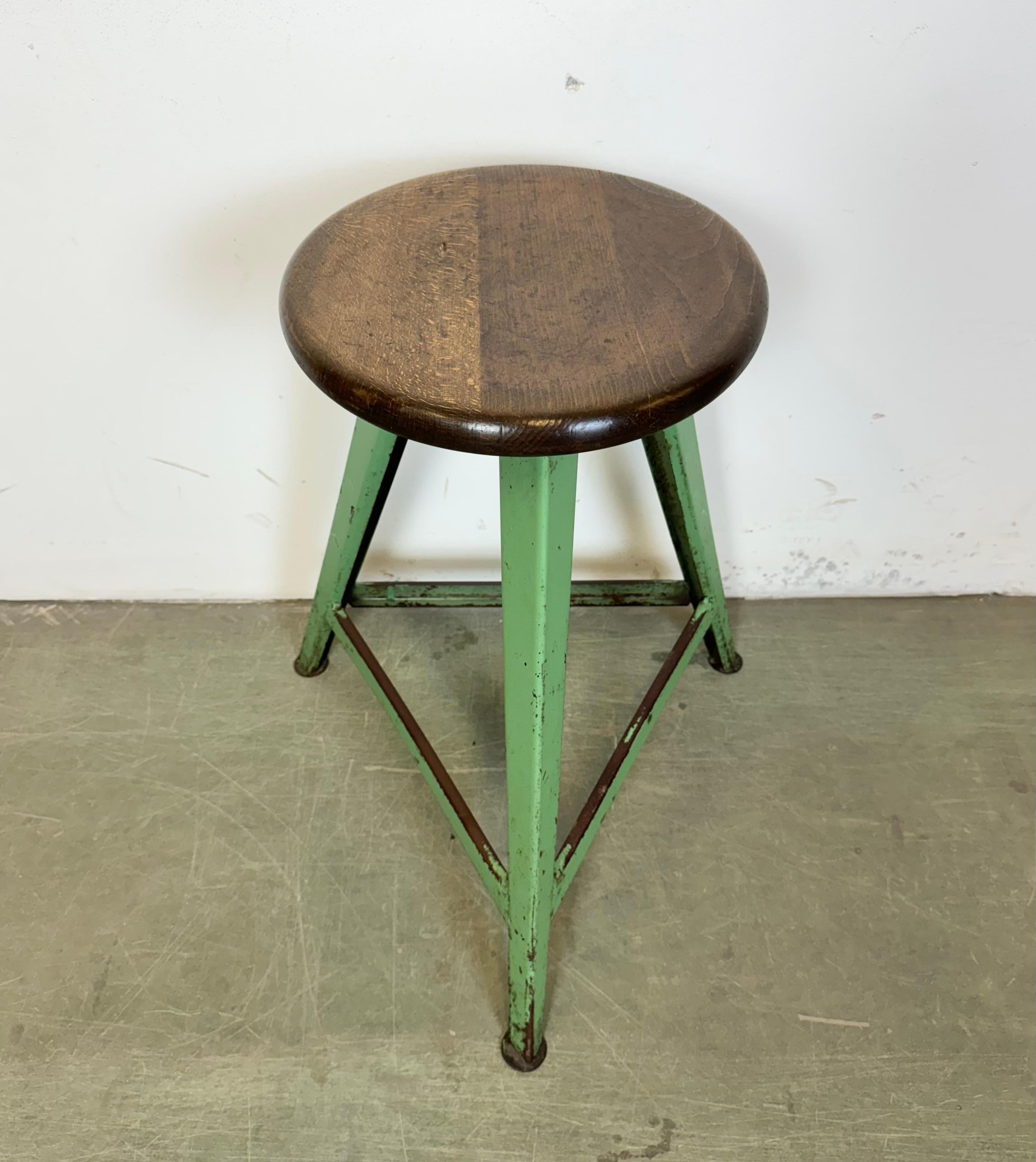 Green Industrial Workshop Stool, 1960s In Good Condition For Sale In Kojetice, CZ