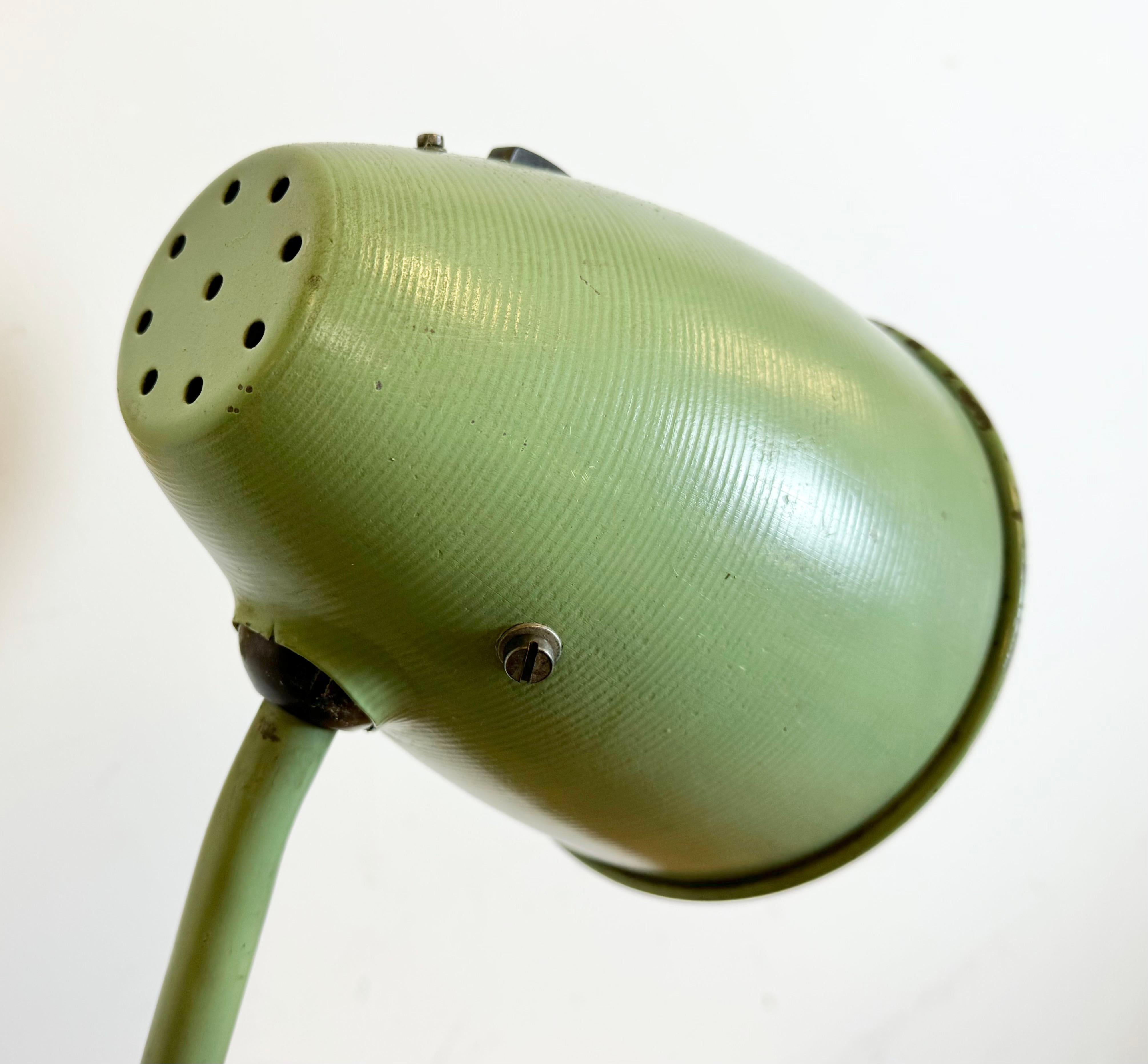 Green Industrial Workshop Table Lamp, 1960s For Sale 4
