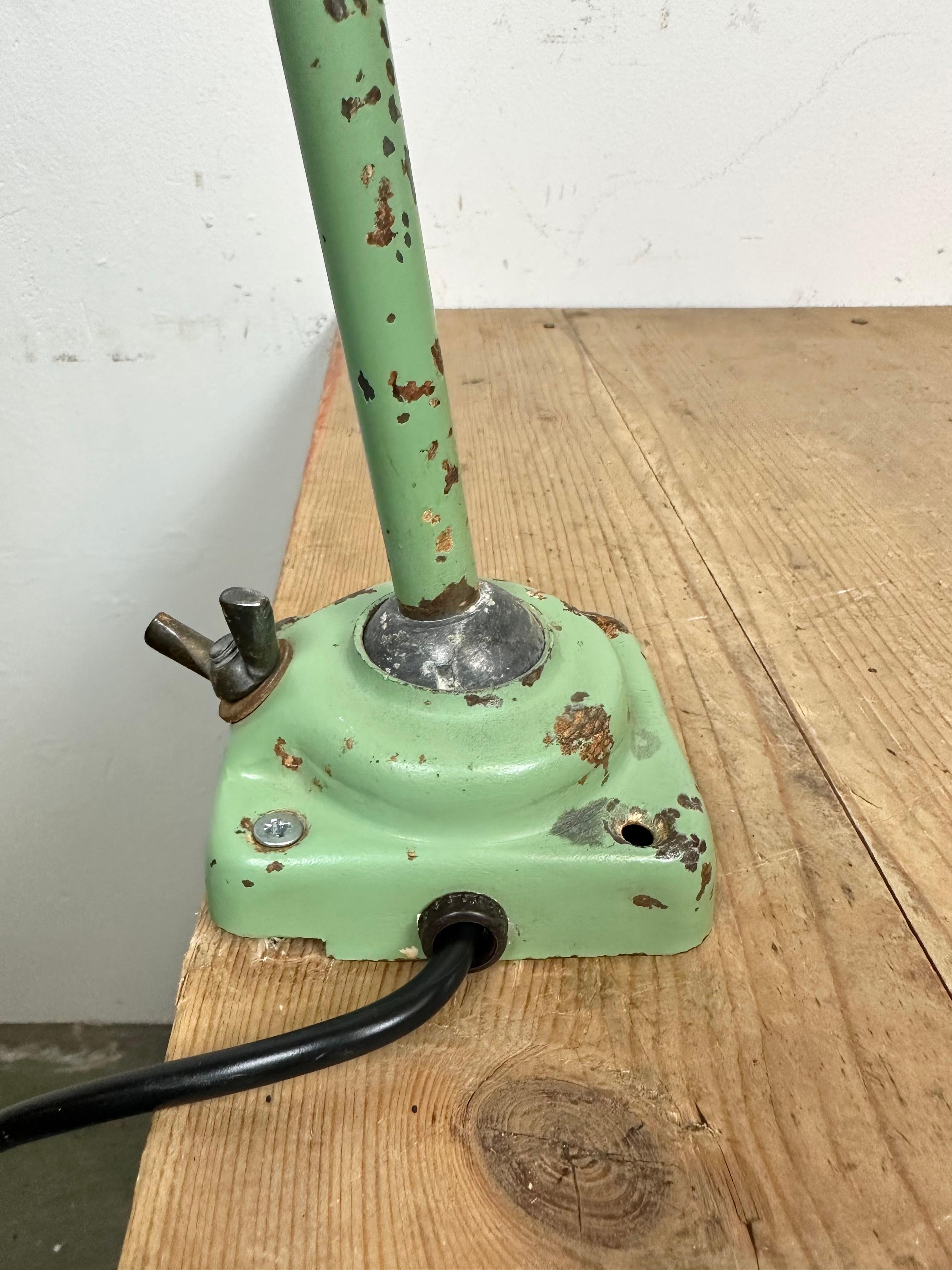 Green Industrial Workshop Table Lamp, 1960s For Sale 5