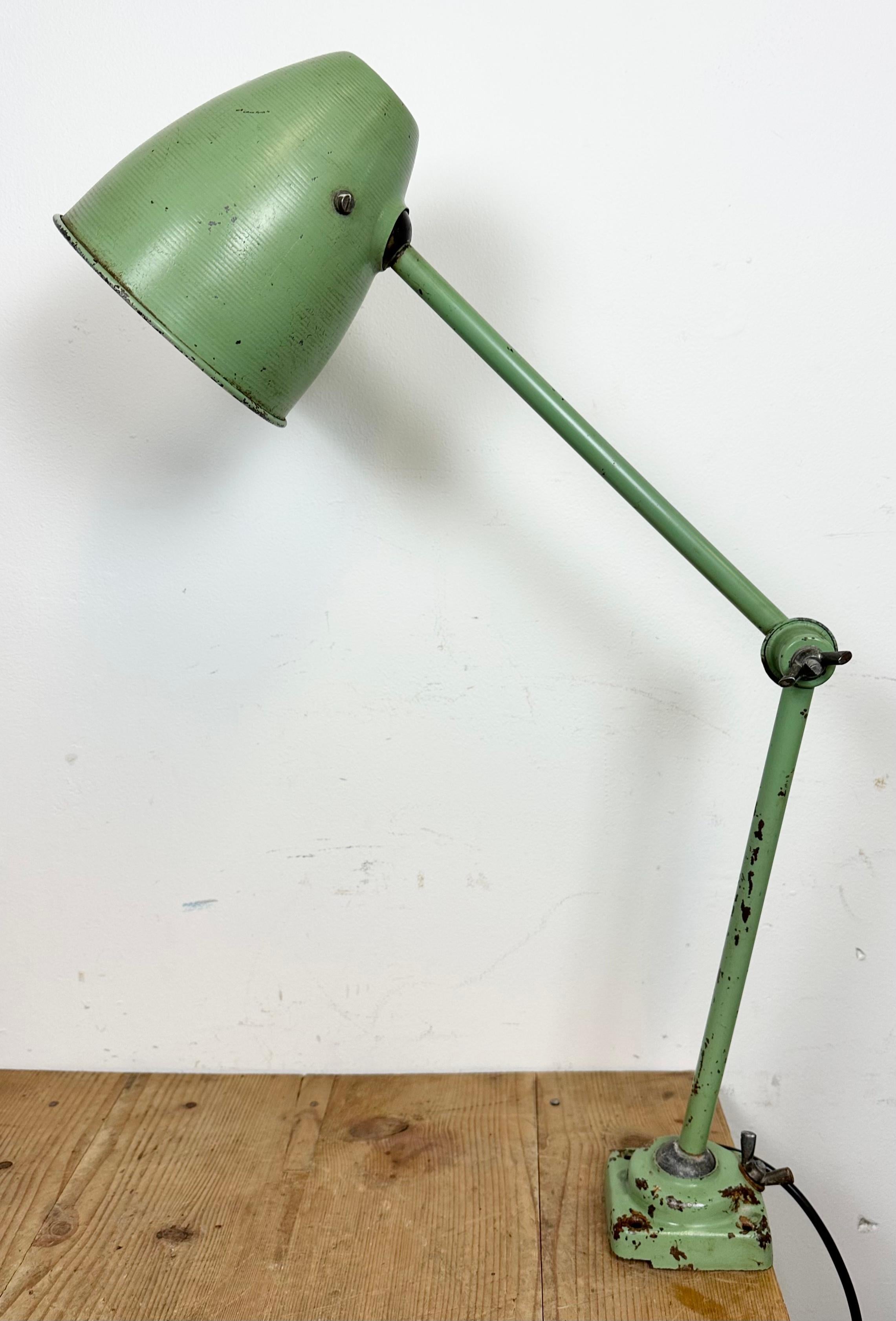 Lacquered Green Industrial Workshop Table Lamp, 1960s For Sale