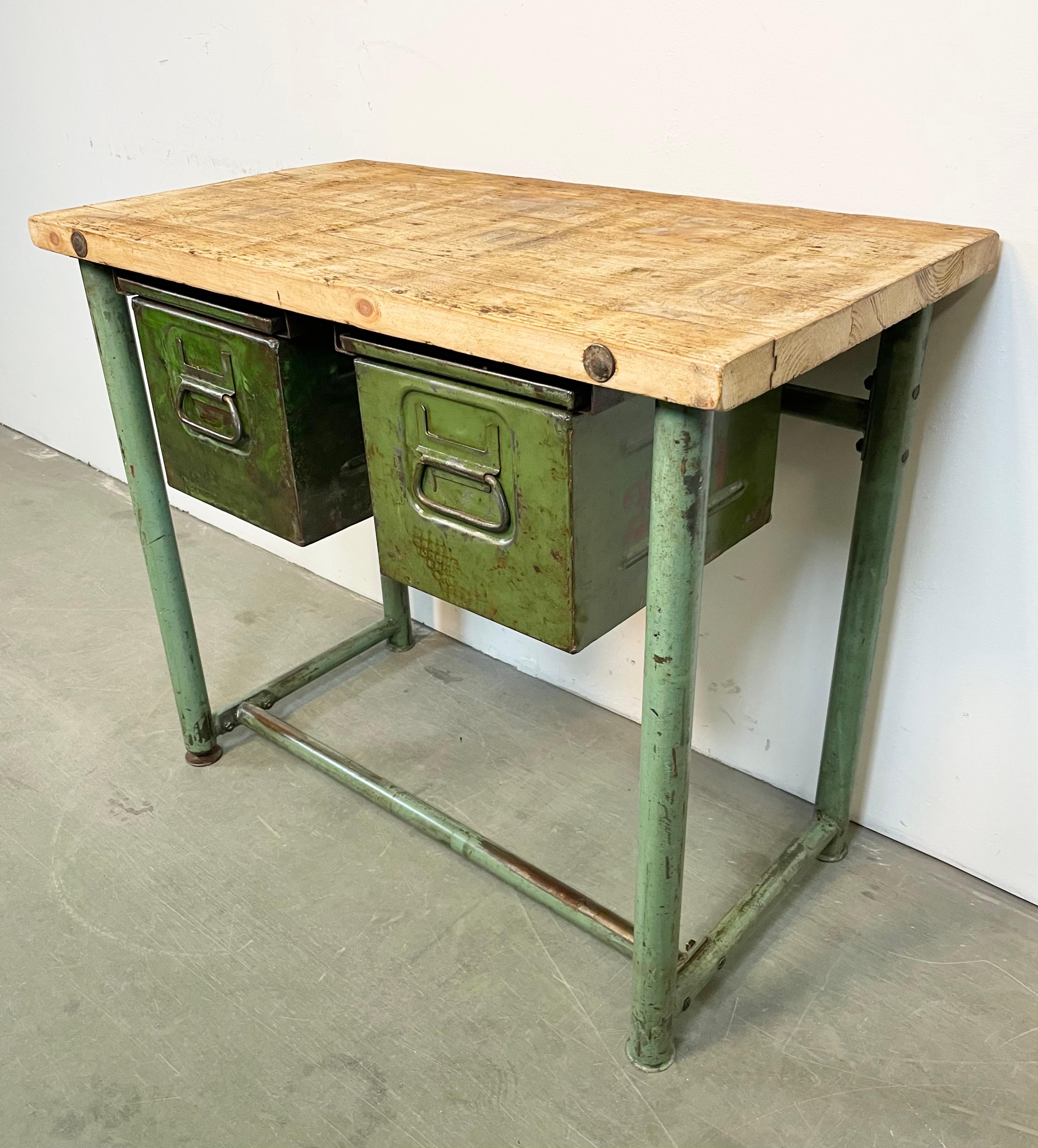 Green Industrial Worktable with Two Iron Drawers, 1960s For Sale 3