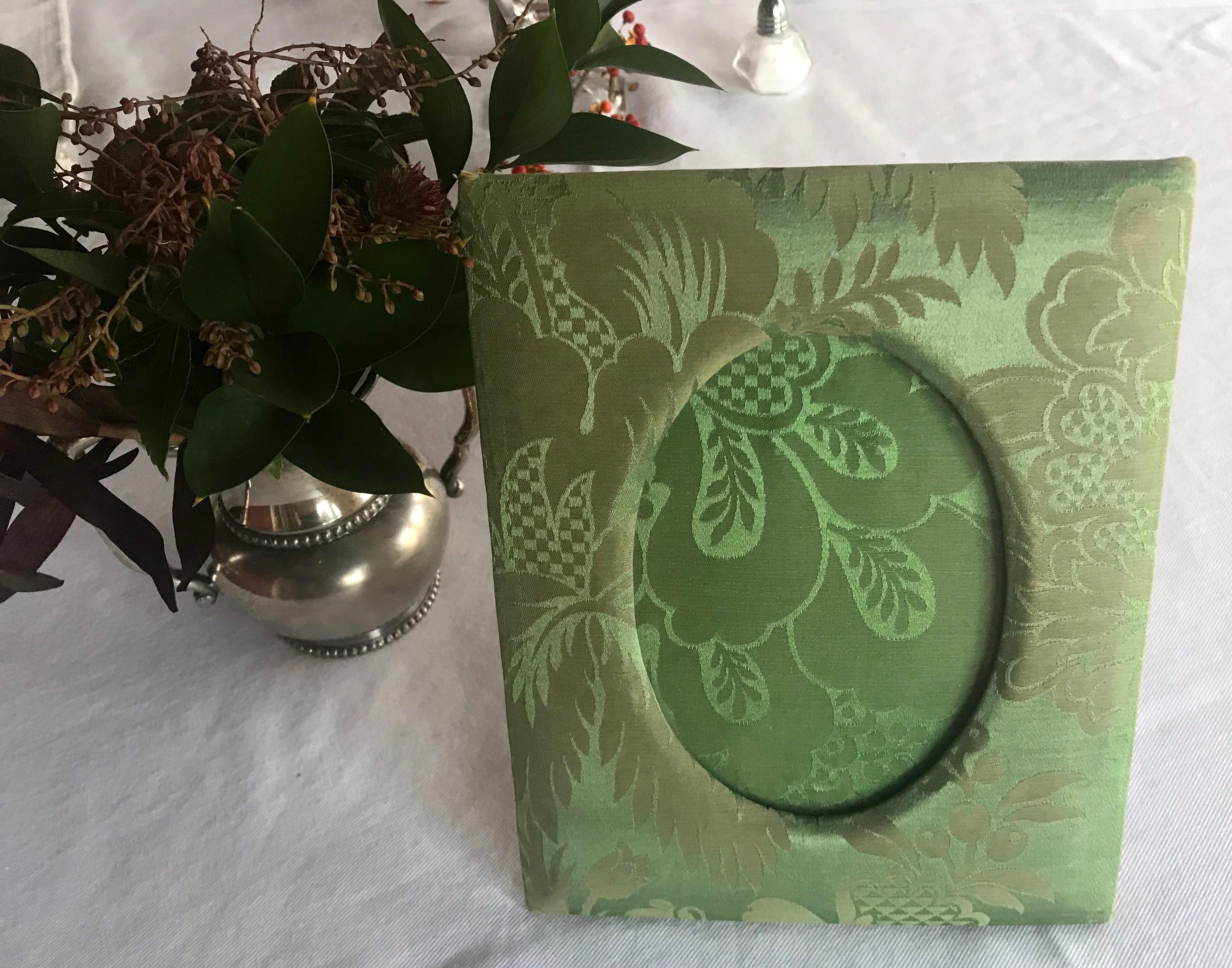 Green Italian Silk Damask Frame In Good Condition In New York, NY