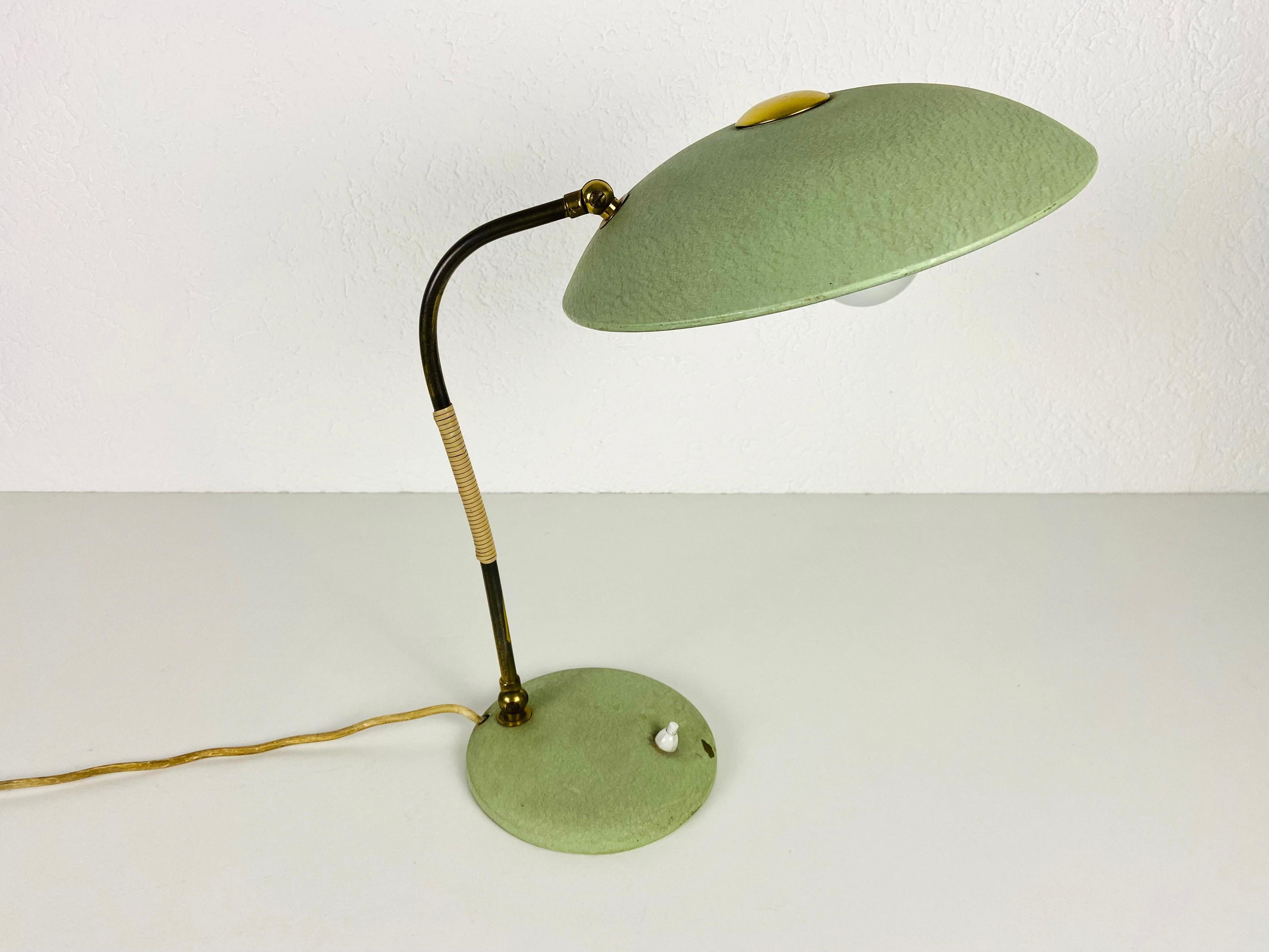 Mid-20th Century Green Italian Table Lamp in the Style of Stilnovo, 1960s, Italy For Sale