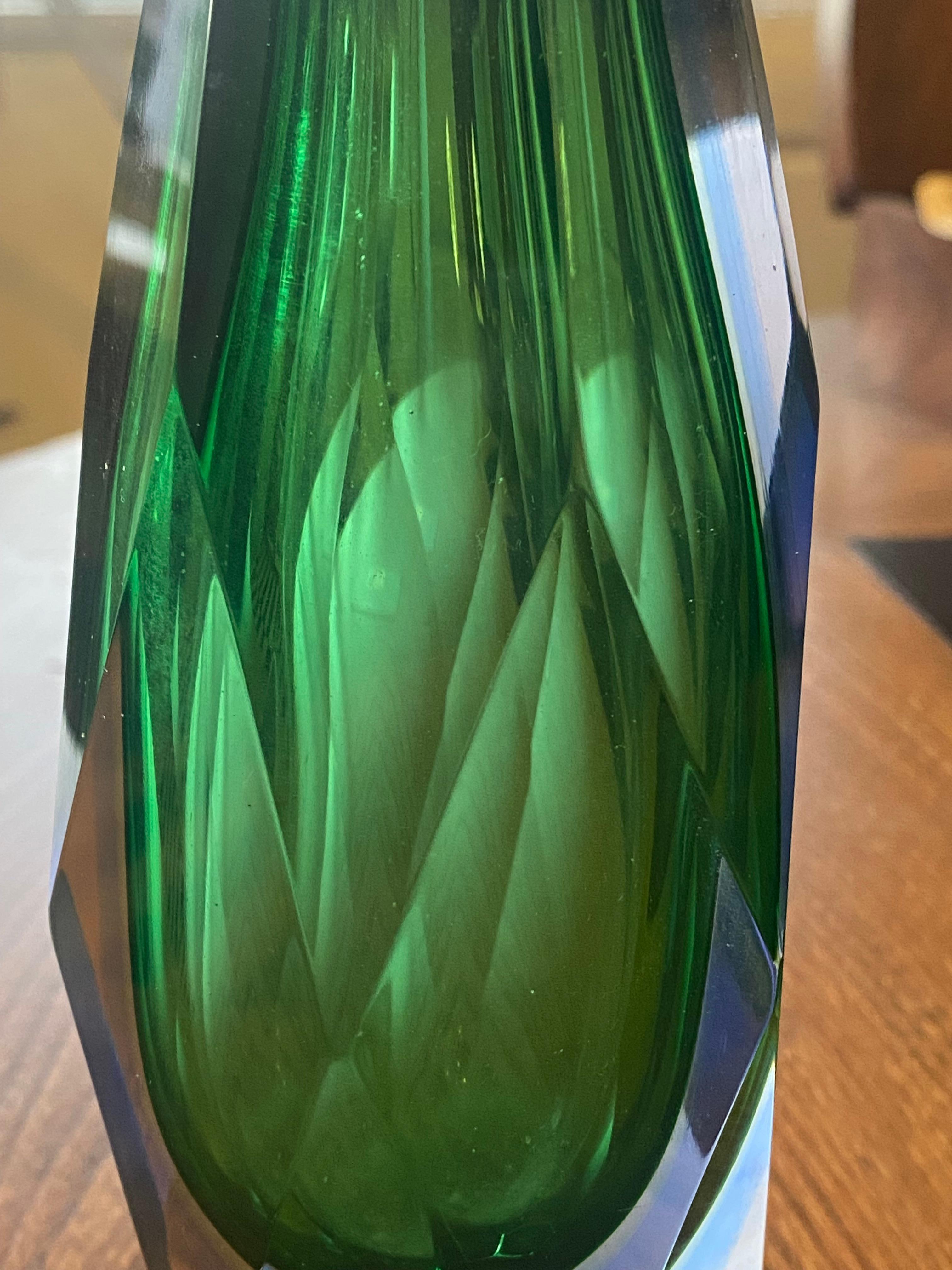 Jarrón verde italiano, Sommerso Murano Glass Flavio Poli para ALESSANDRO MANDRUZZATO en Bueno estado para la venta en Pasadena, CA