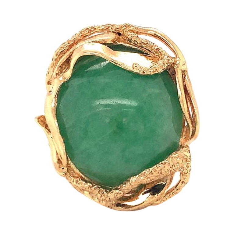 Anello di giada verde in oro giallo 18 carati, anni '60 circa