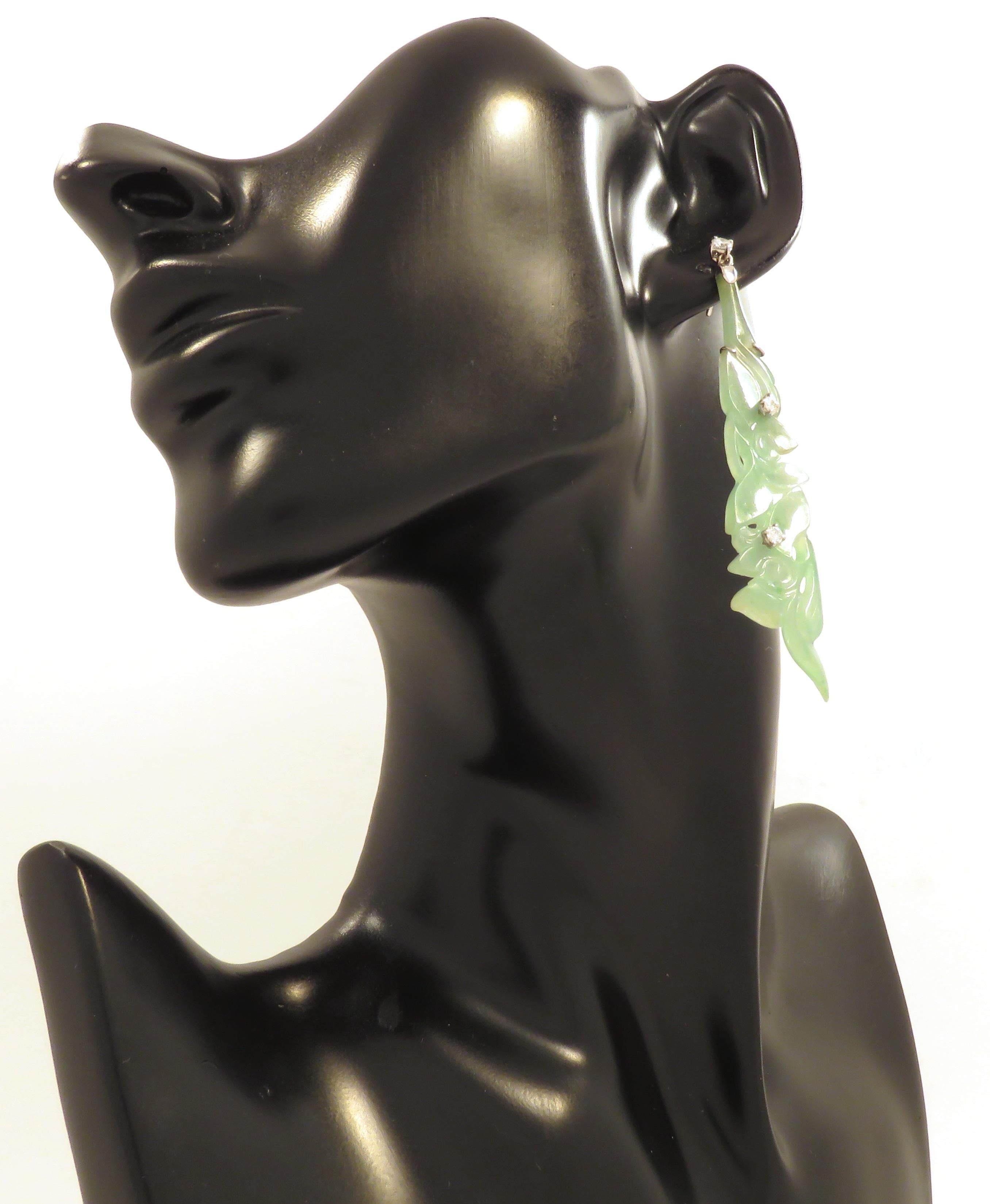 Green Jade Diamonds 18 Karat White Gold Dangle Single Earring Handcrafted For Sale 1